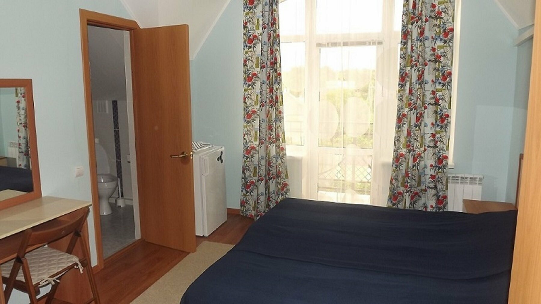 Двухместный номер с 2 отдельными кроватями и балконом