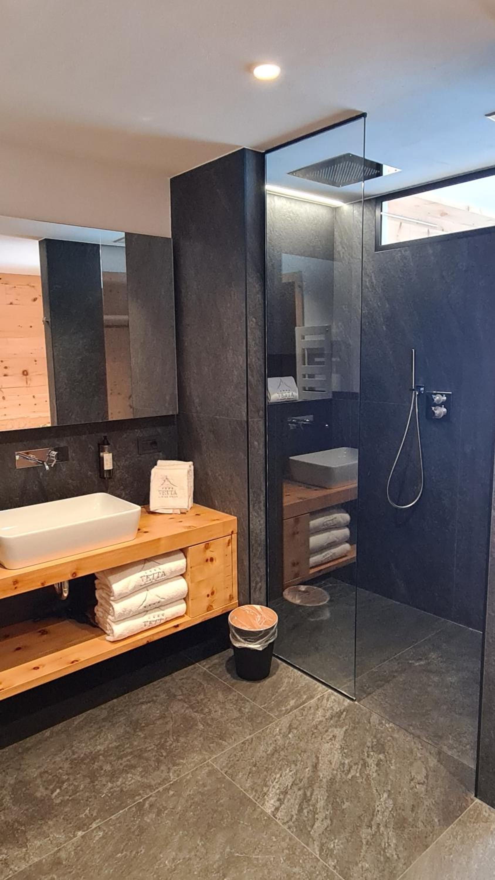 Superior Double or Twin Room with Mountain View