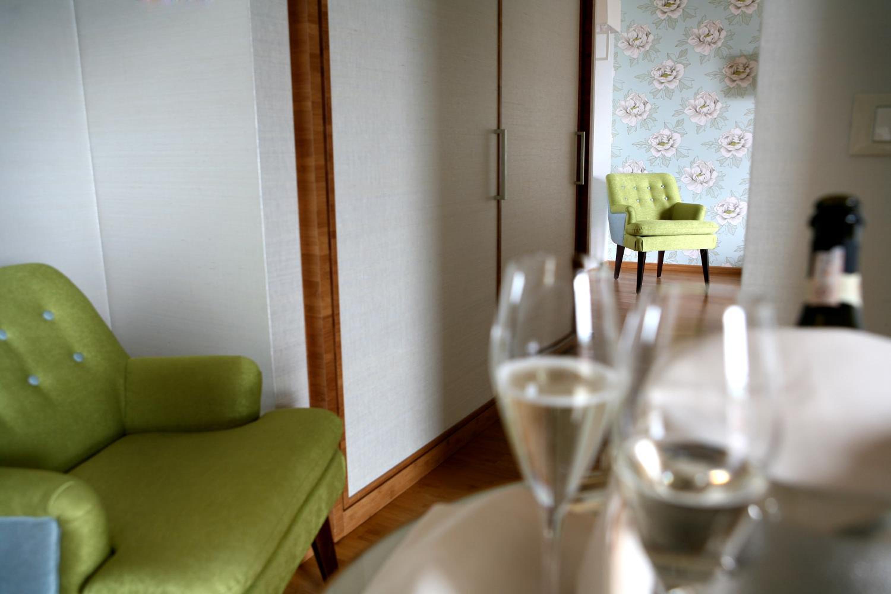 Junior Suite with Lake View