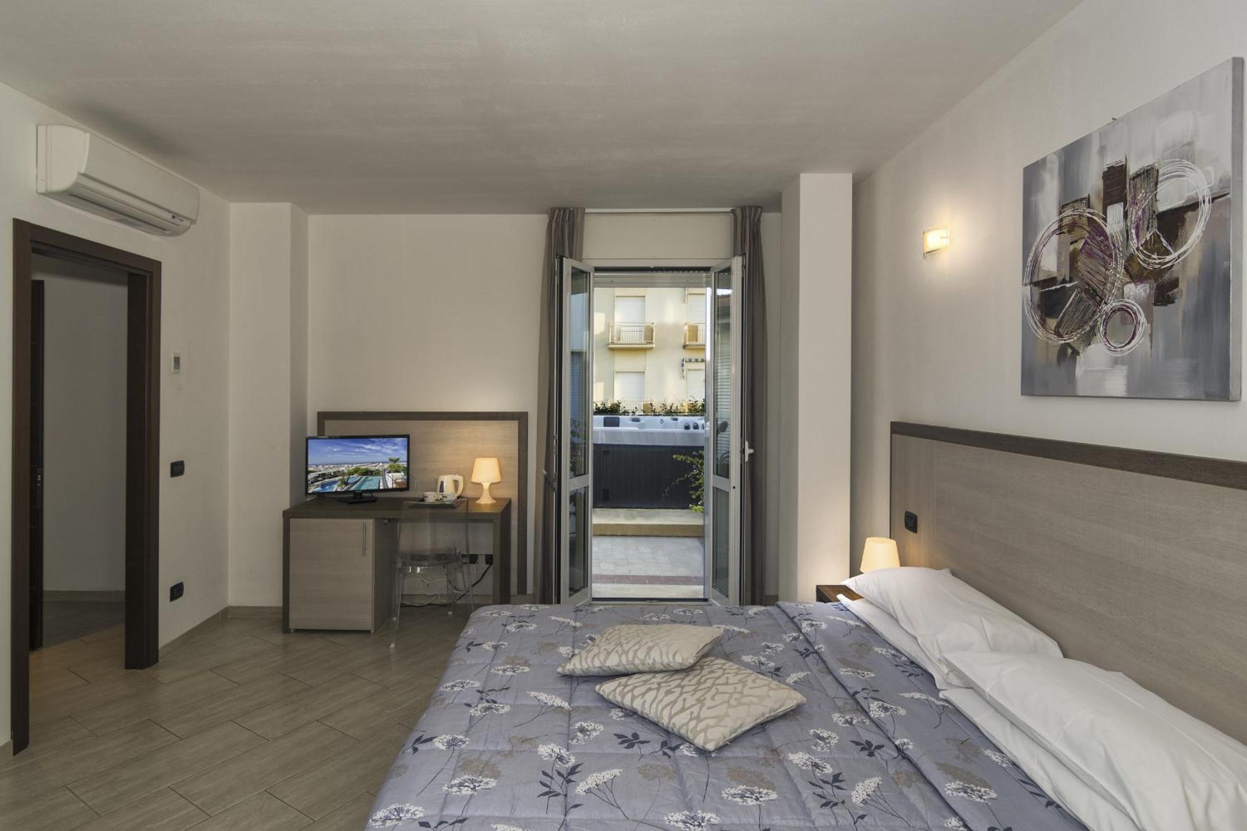 Double or Twin Room with Balcony