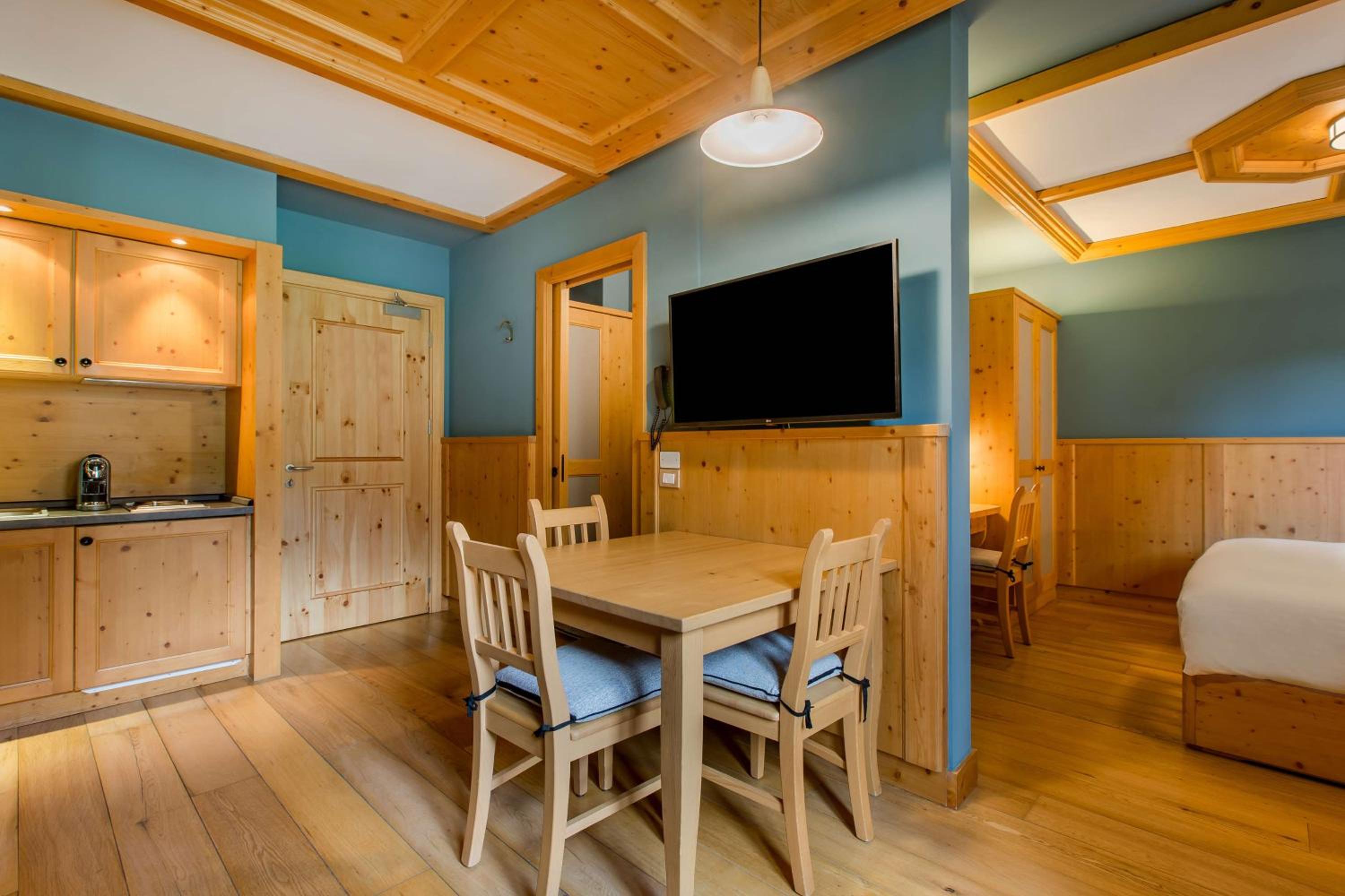 One-Bedroom Studio