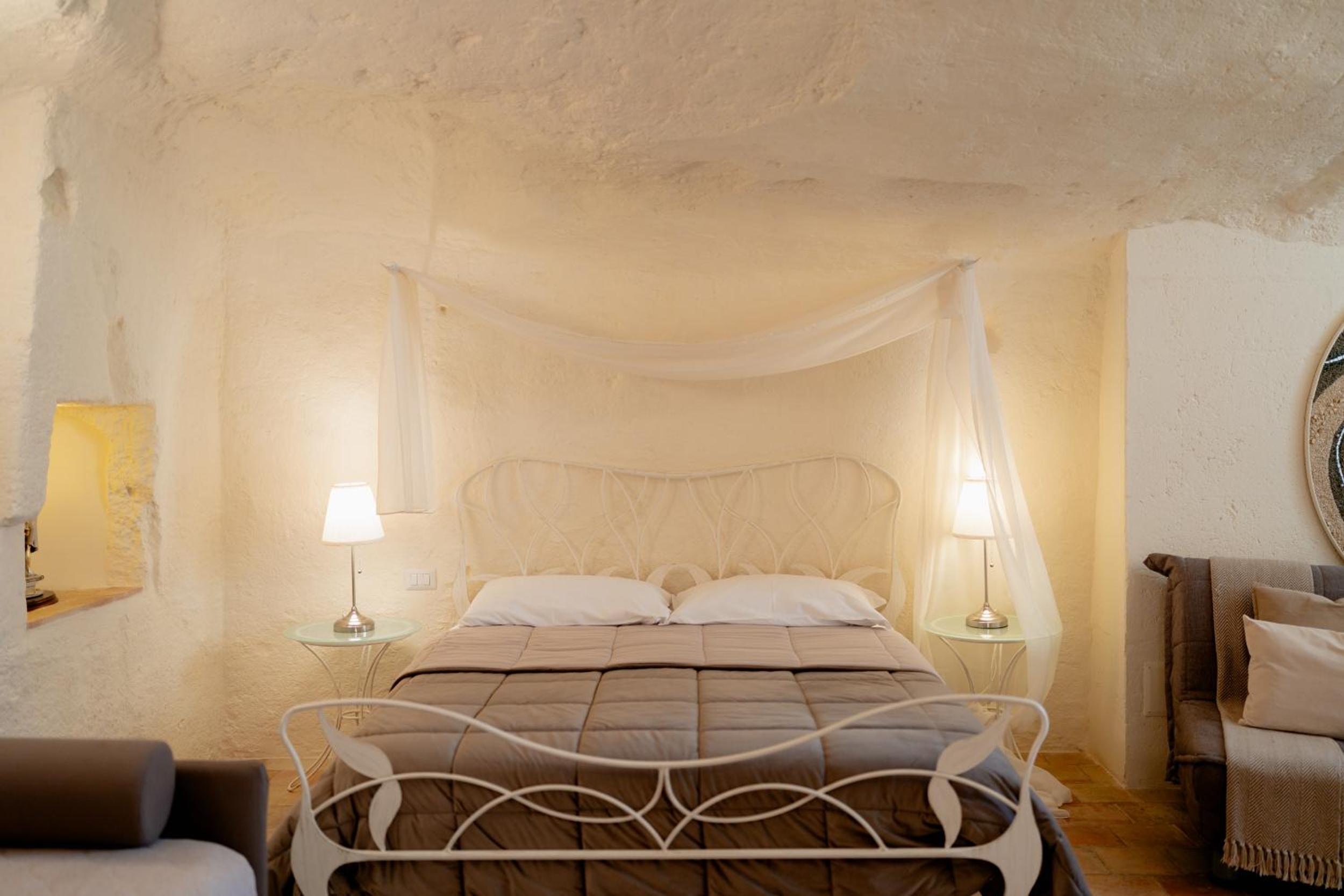 Superior Double Room - Cave