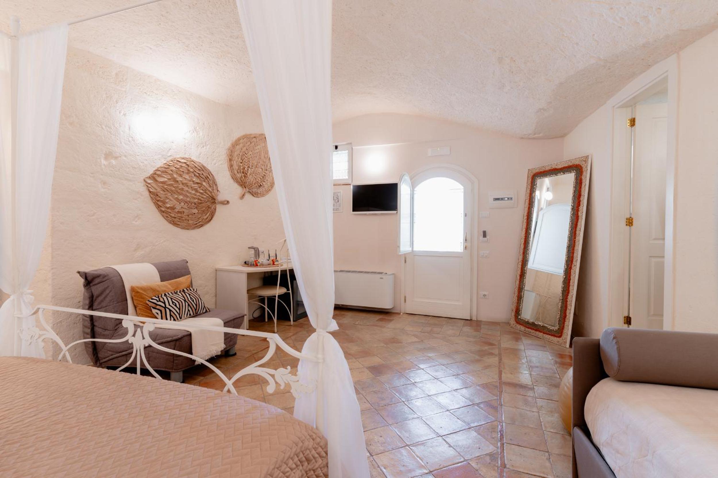 Superior Double Room - Cave