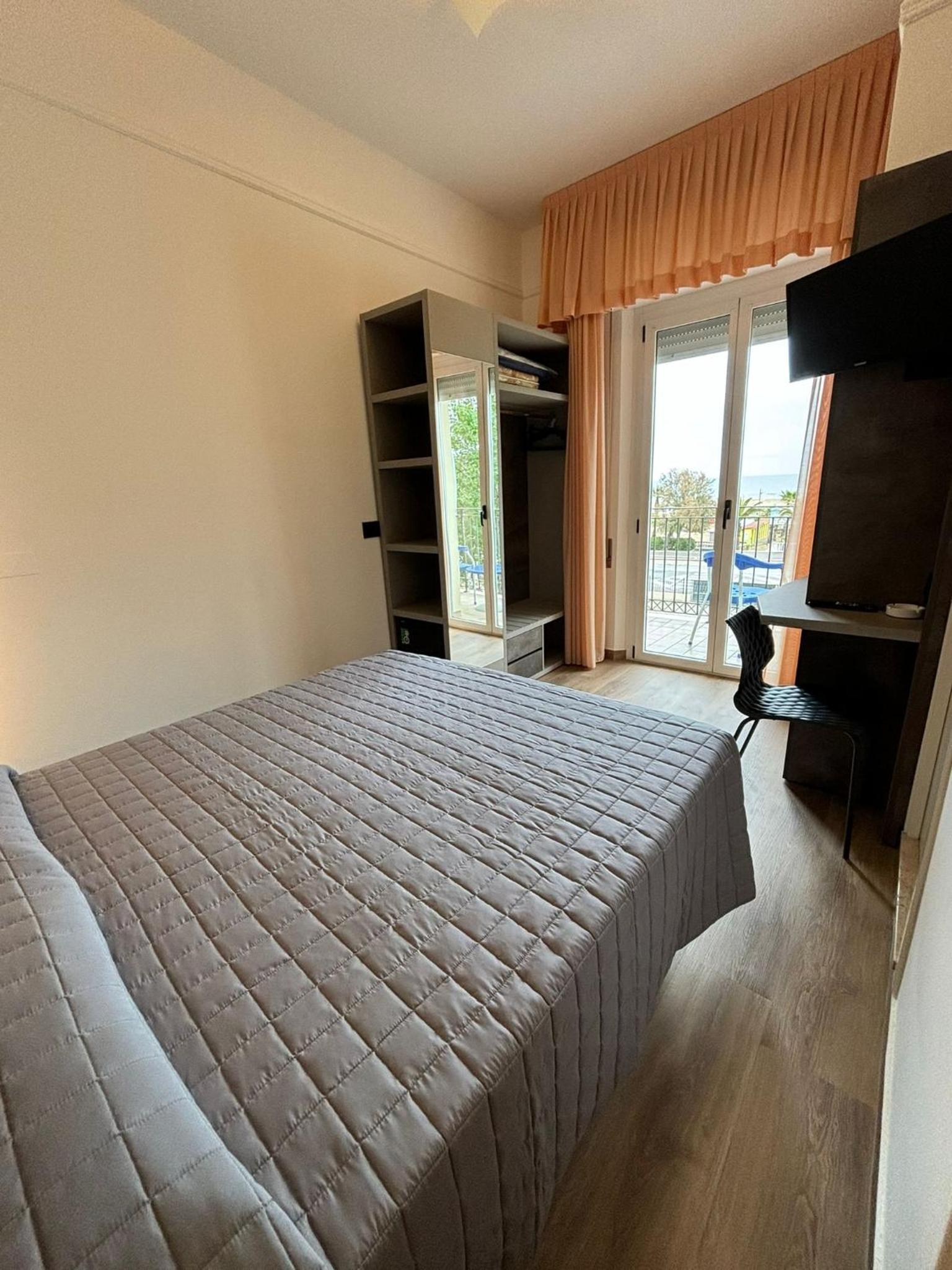 Double Room with Sea View