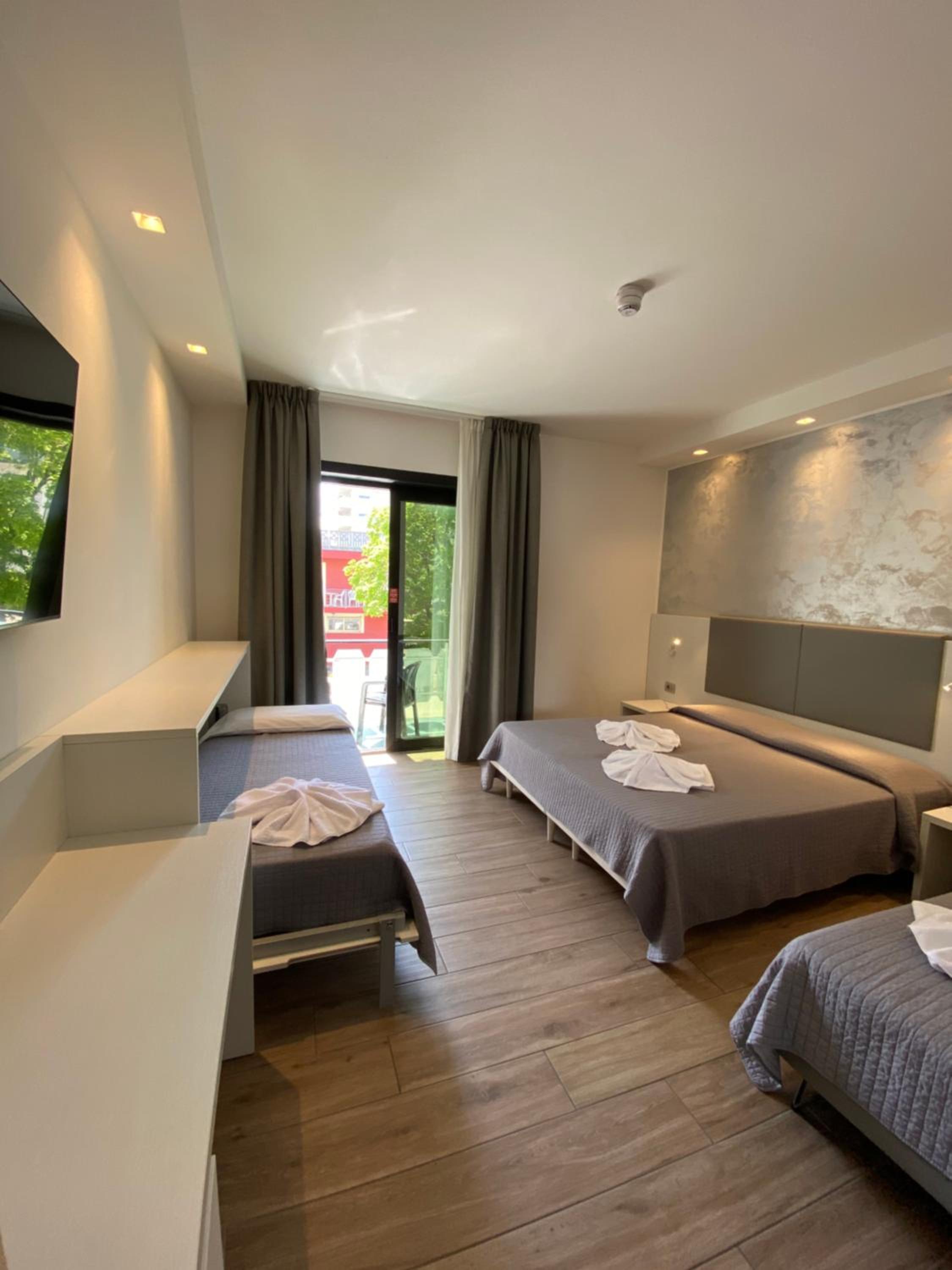 Superior Family Room with Terrace