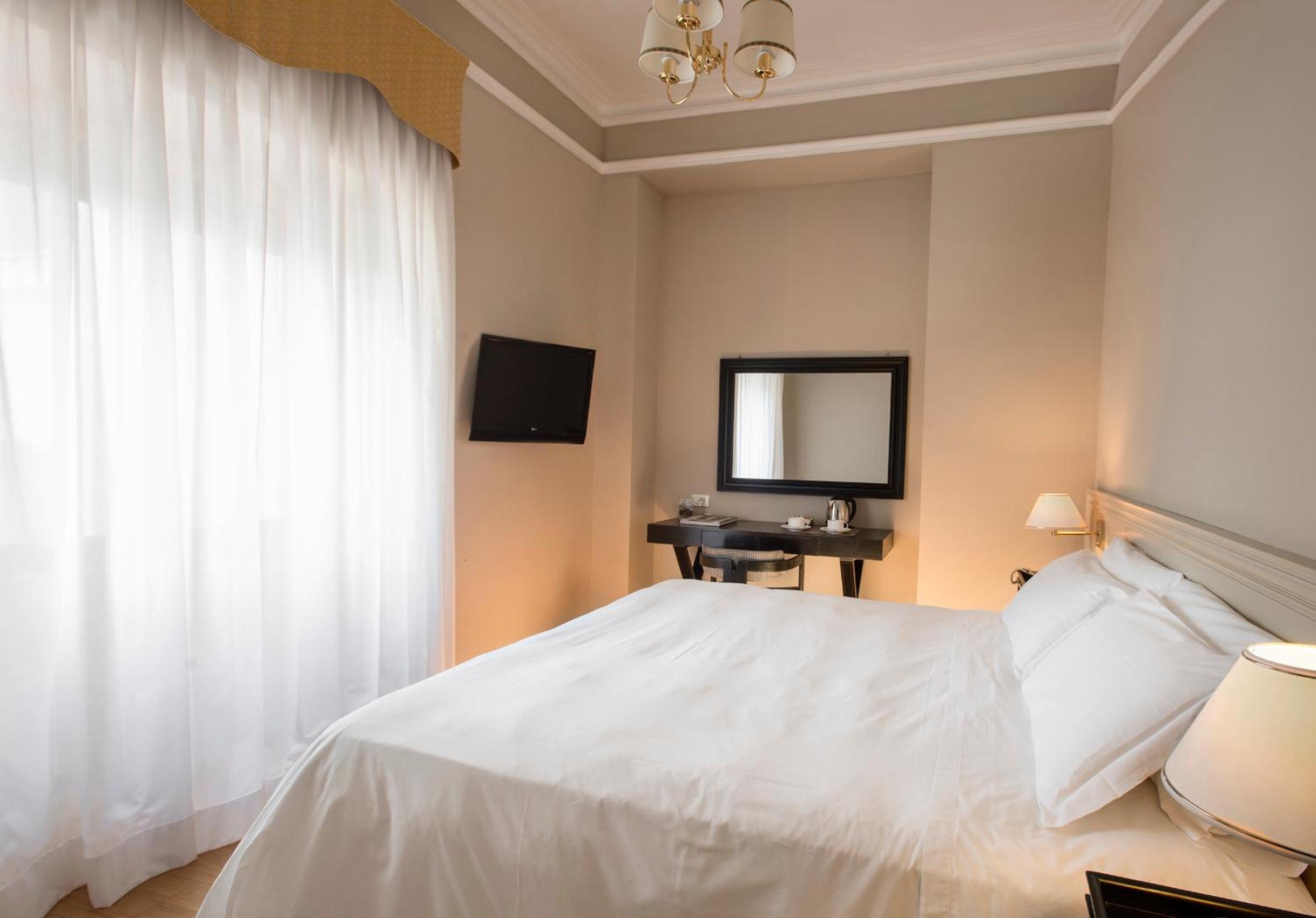 Standard Double or Twin Room with Spa Access