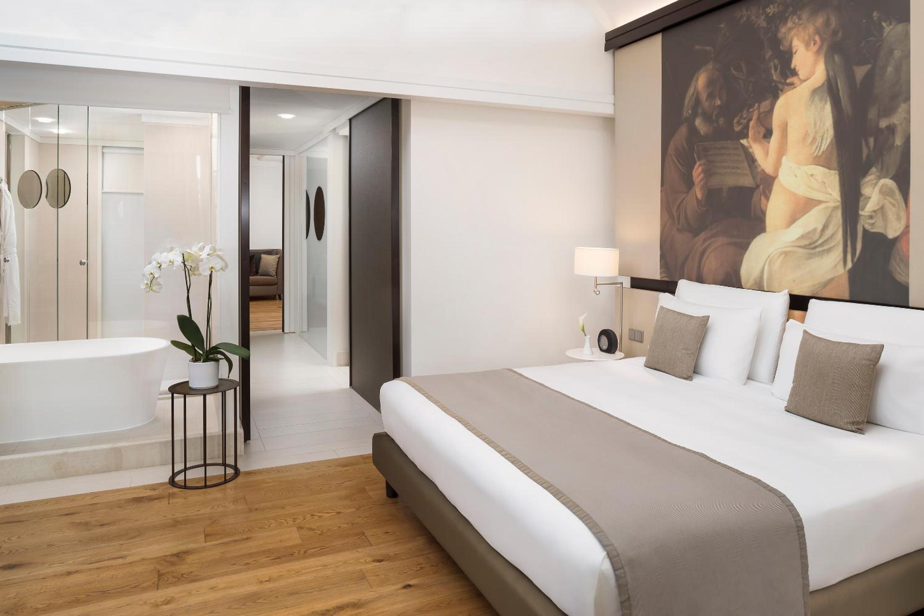 Emperor Nero Suite with Spa Access