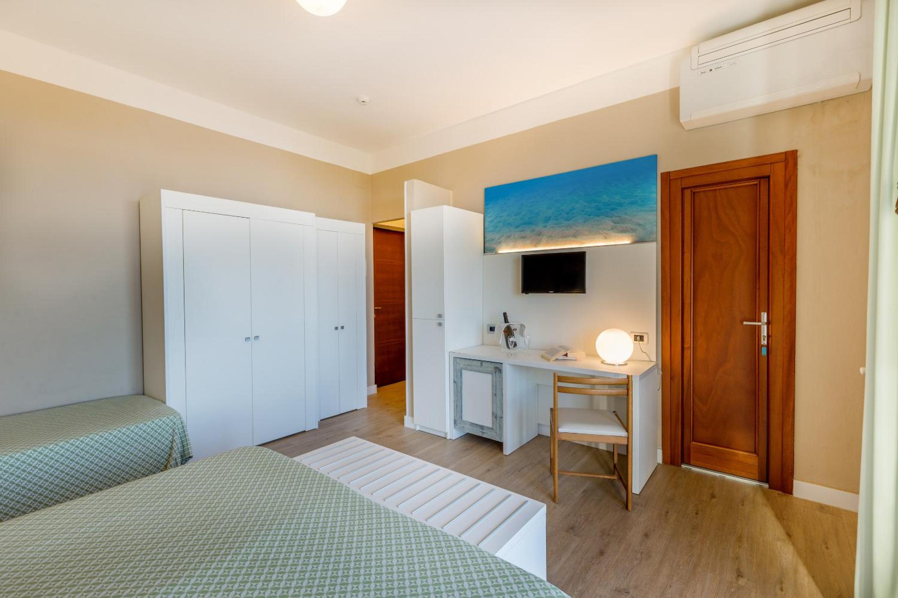 Superior Double or Twin Room with Sea View