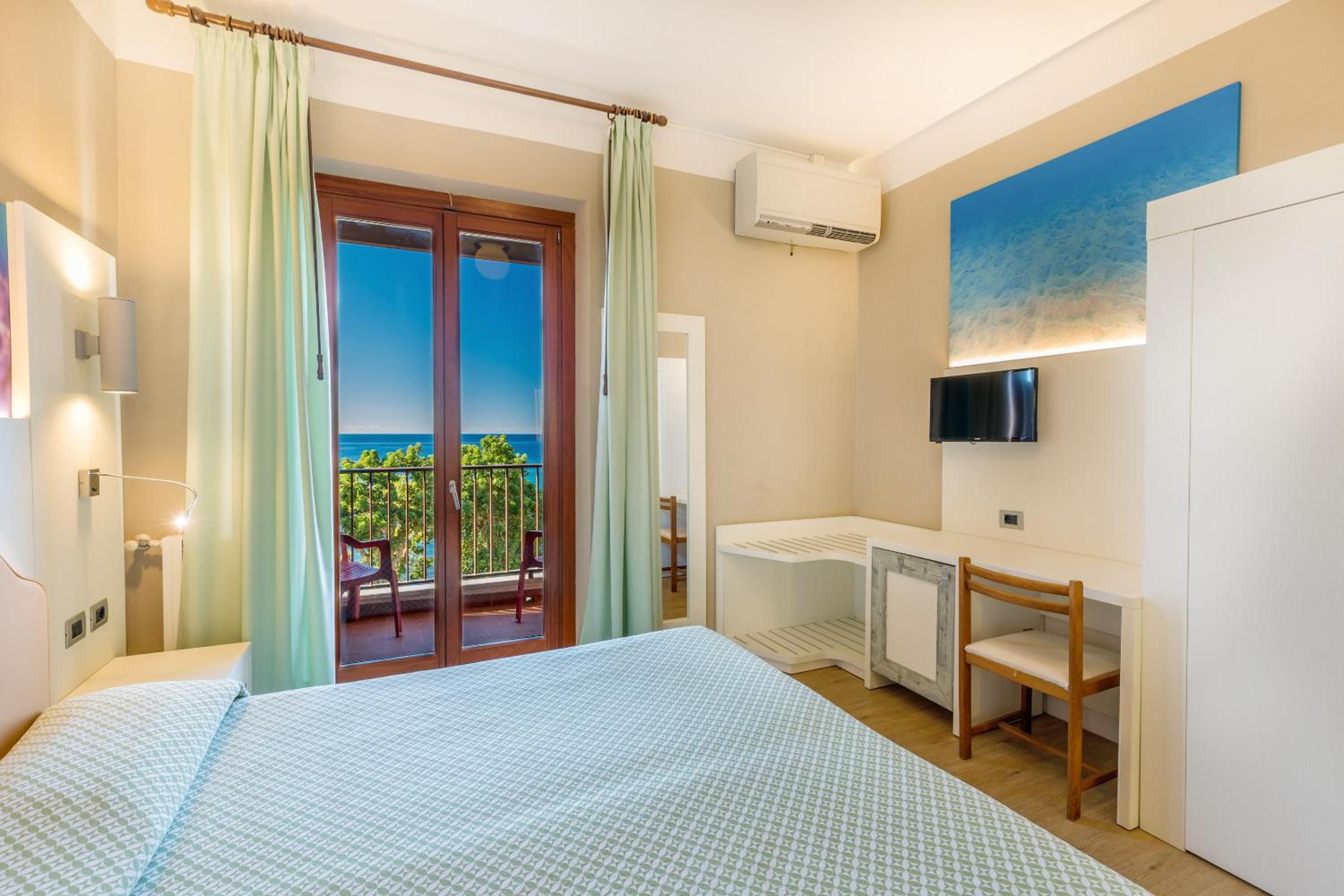 Superior Double or Twin Room with Sea View