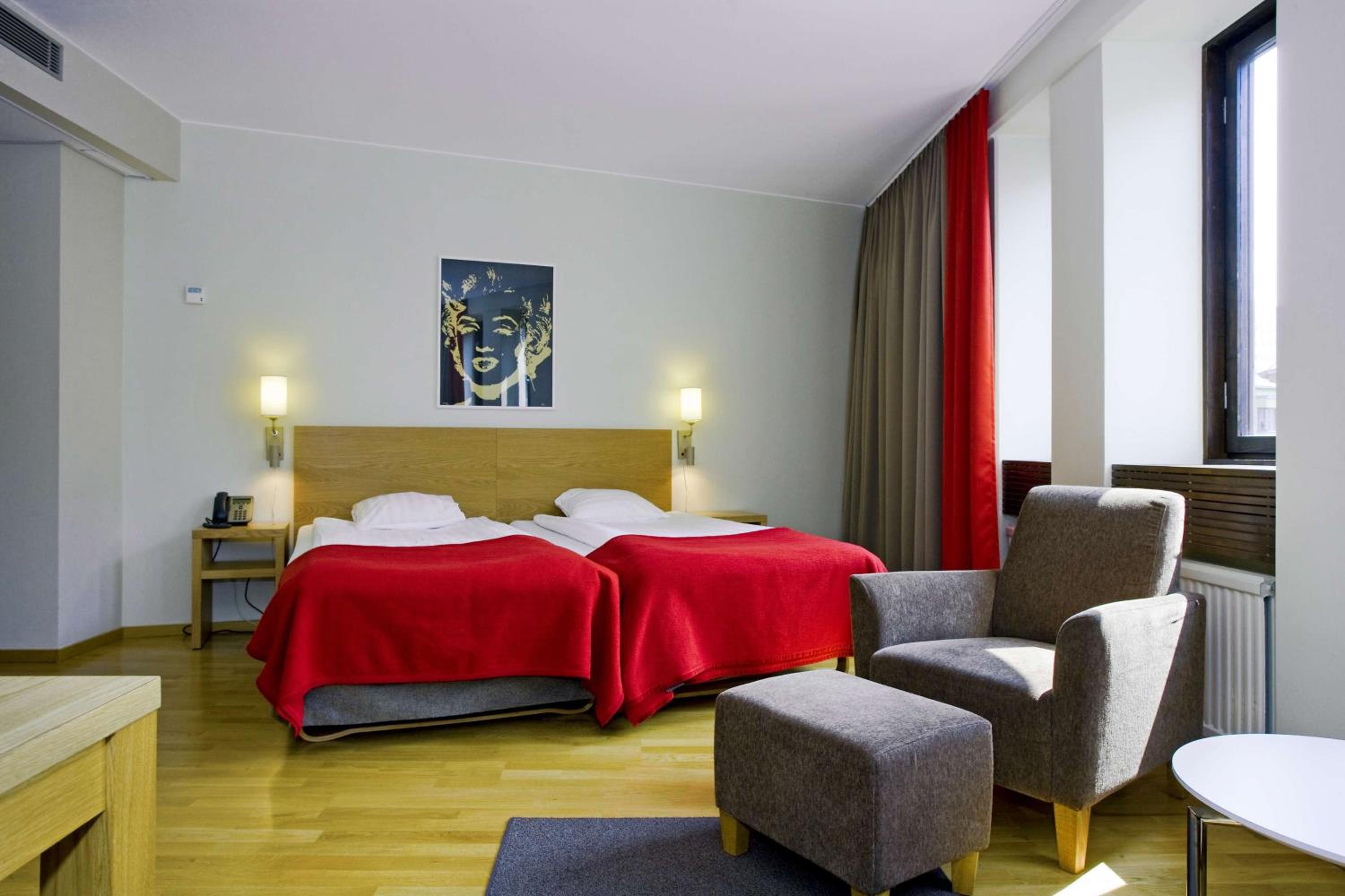 Twin Room with Kitchenette
