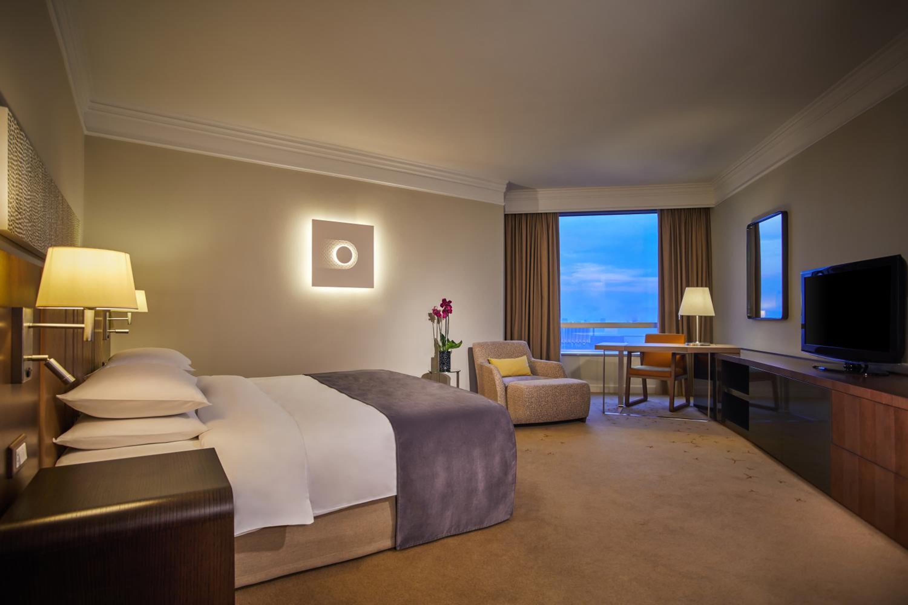 Deluxe King Room - Club Access