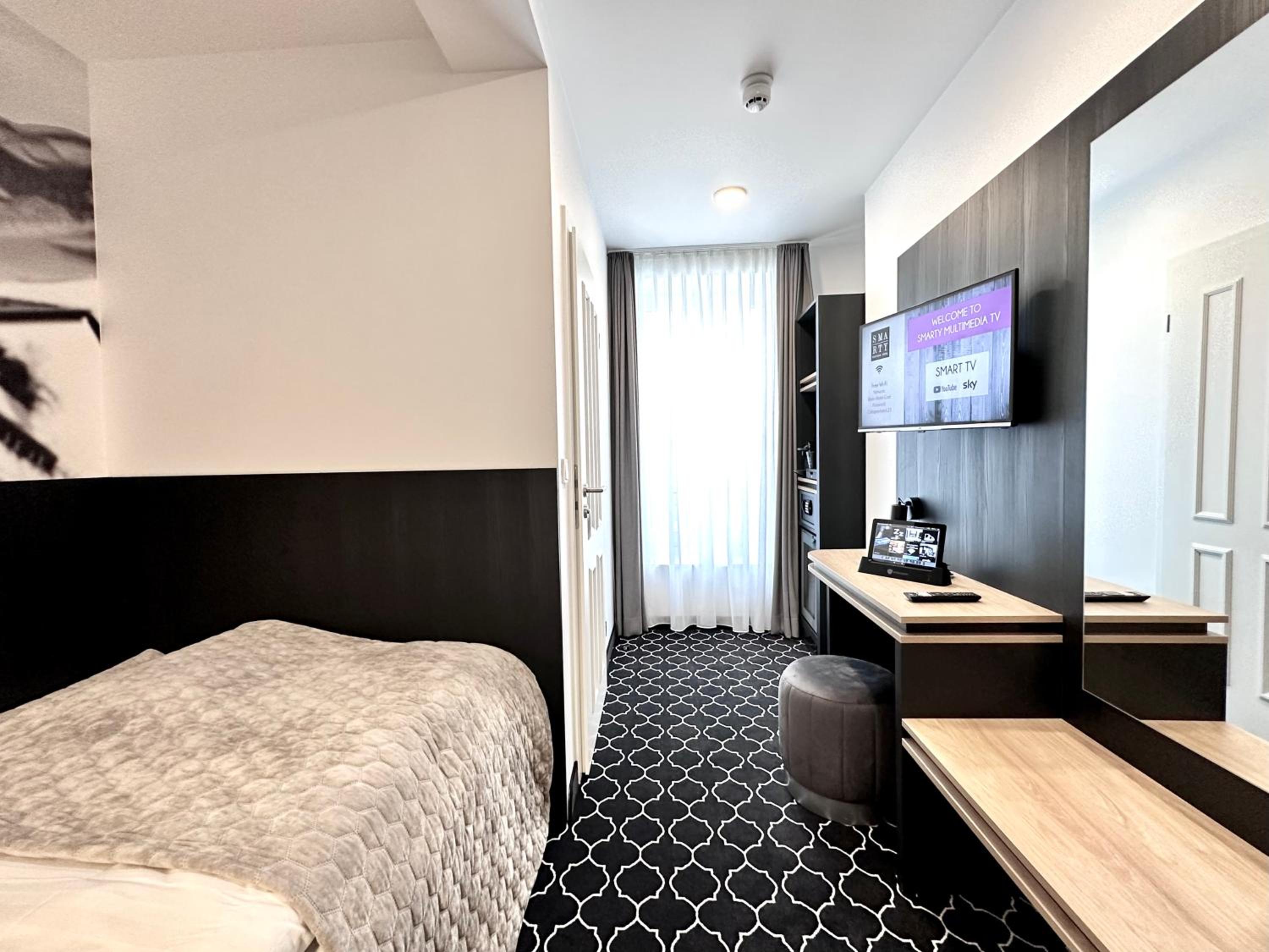 Compact Double Room with River View