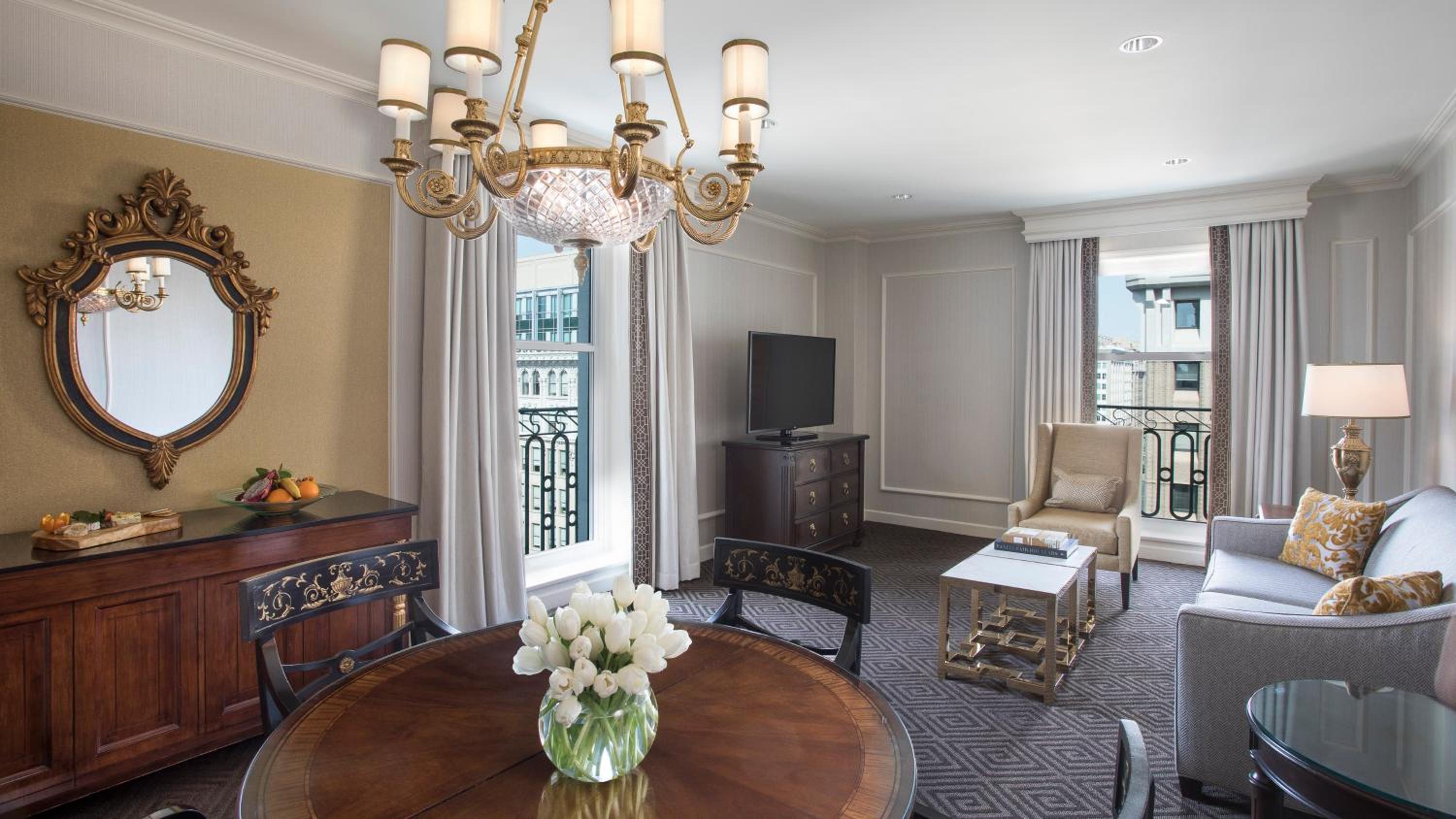 One-Bedroom Suite with City View