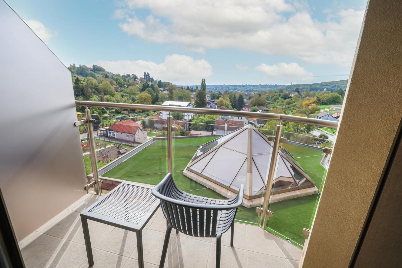 Suite with Spa Bath and Sauna