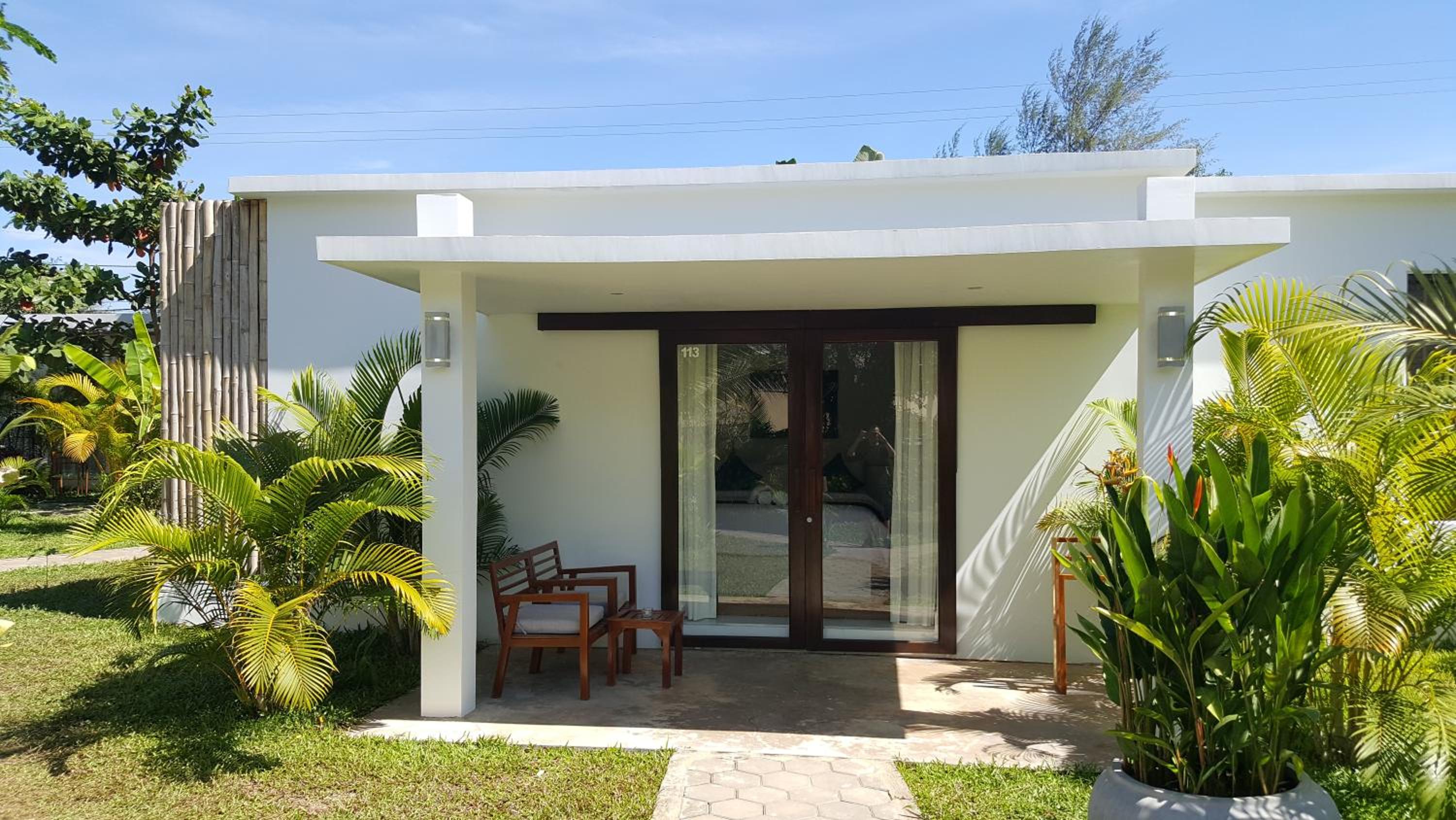 Deluxe Double Bungalow Garden View 