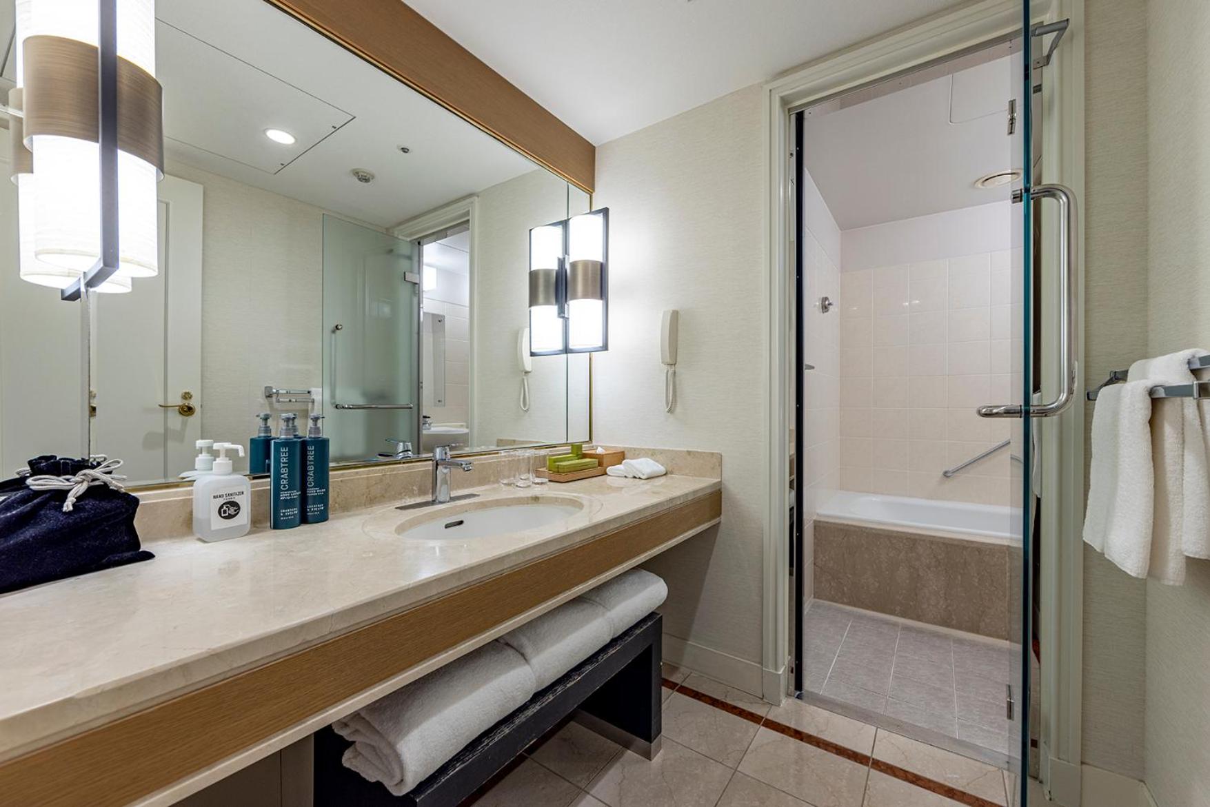 Deluxe Room with Tatami Area (6 Adults)