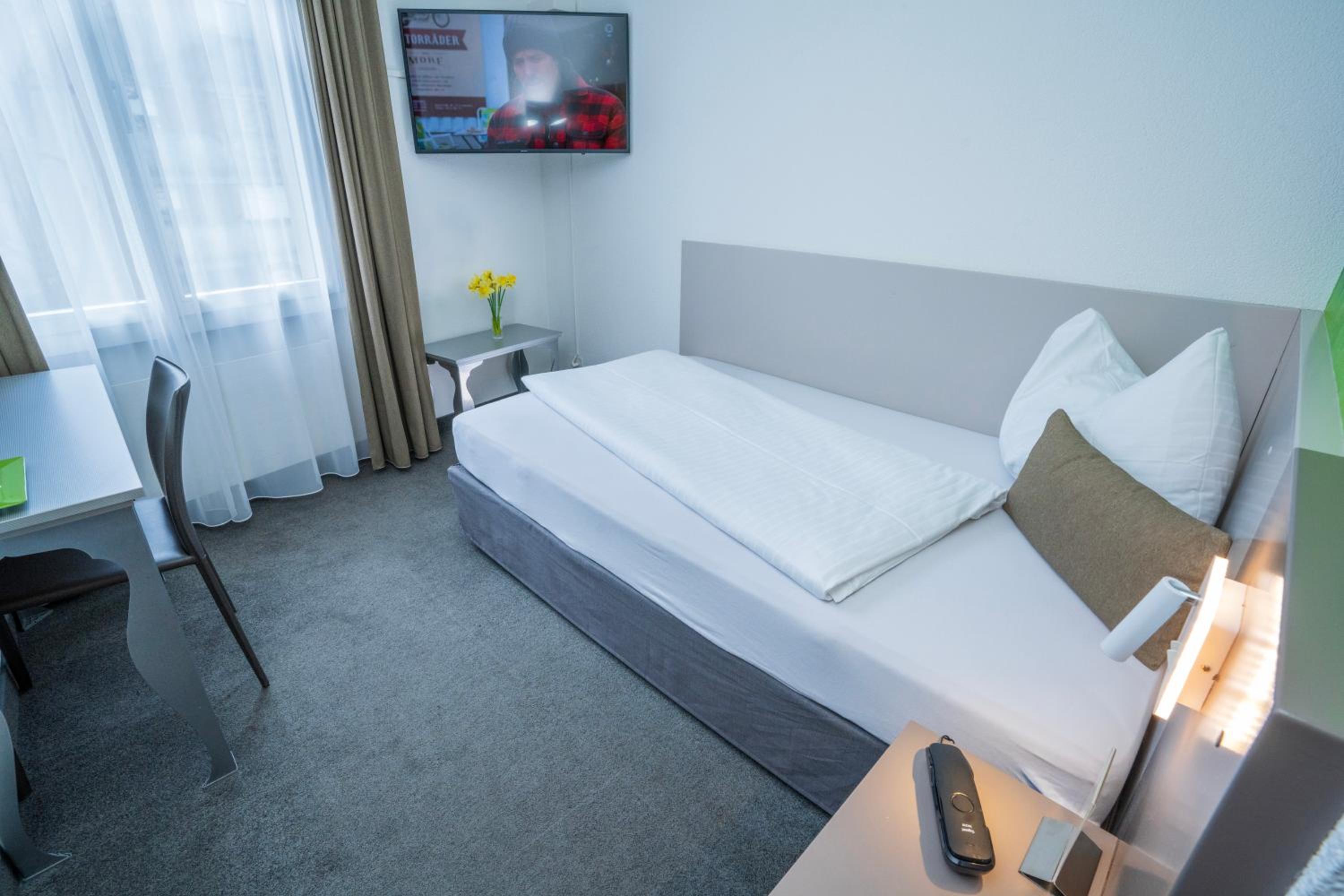 Business Single Room