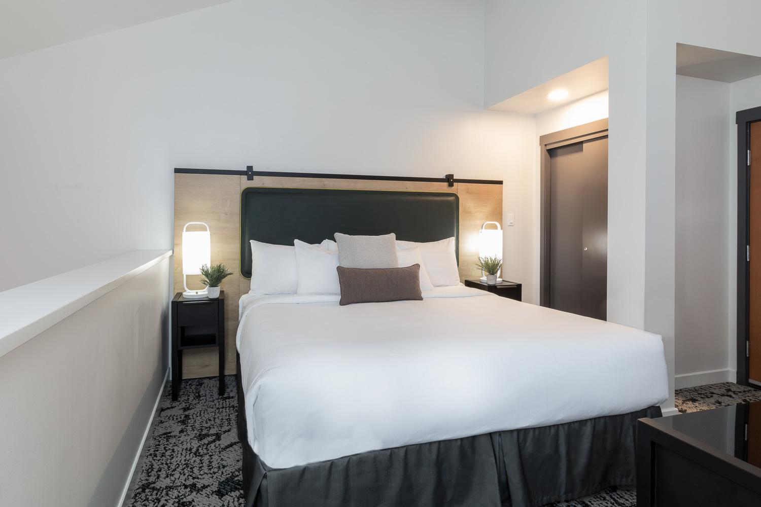 One Bedroom With Loft Suite