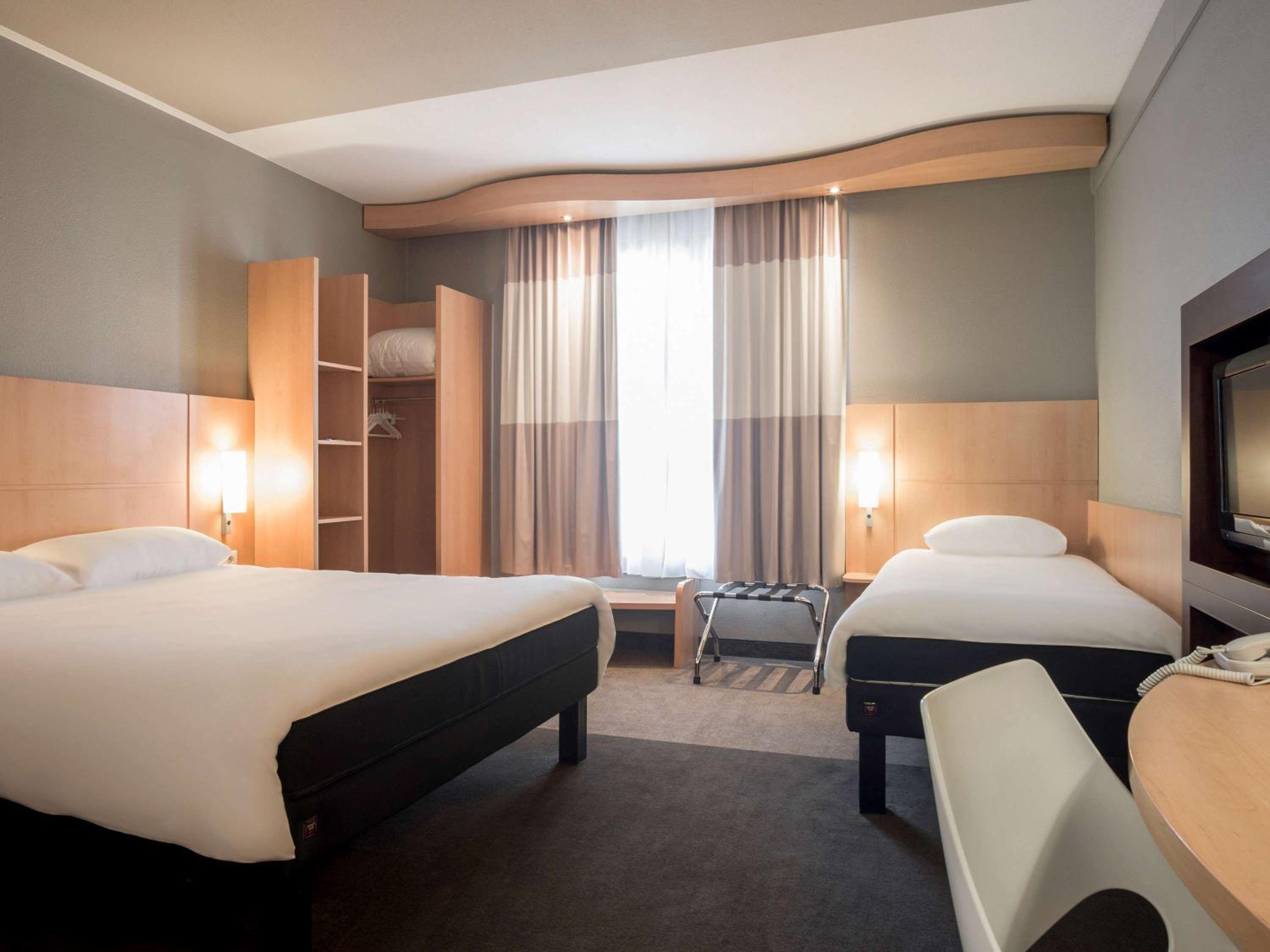 Double Room with Two Single Beds