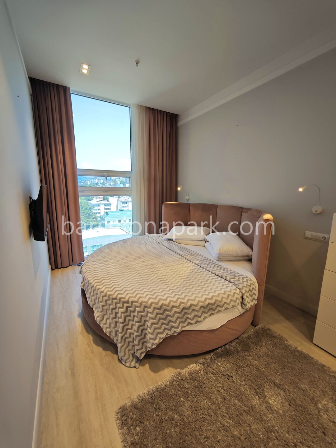 Изысканный 2-комнтаный апартамент! Центр Сочи! Пляж в 5 минутах!