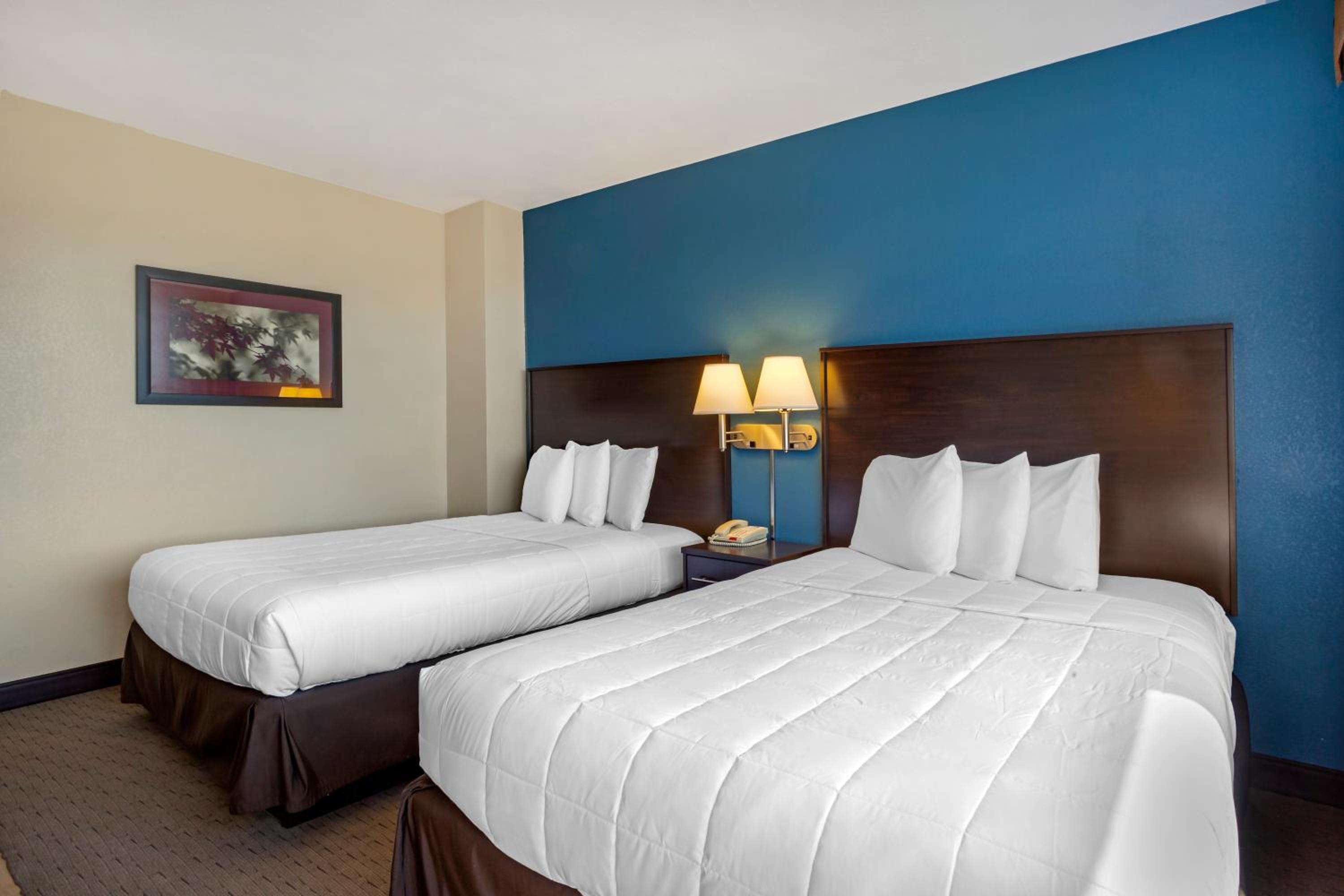 Double Room with Two Double Beds - Non-Smoking