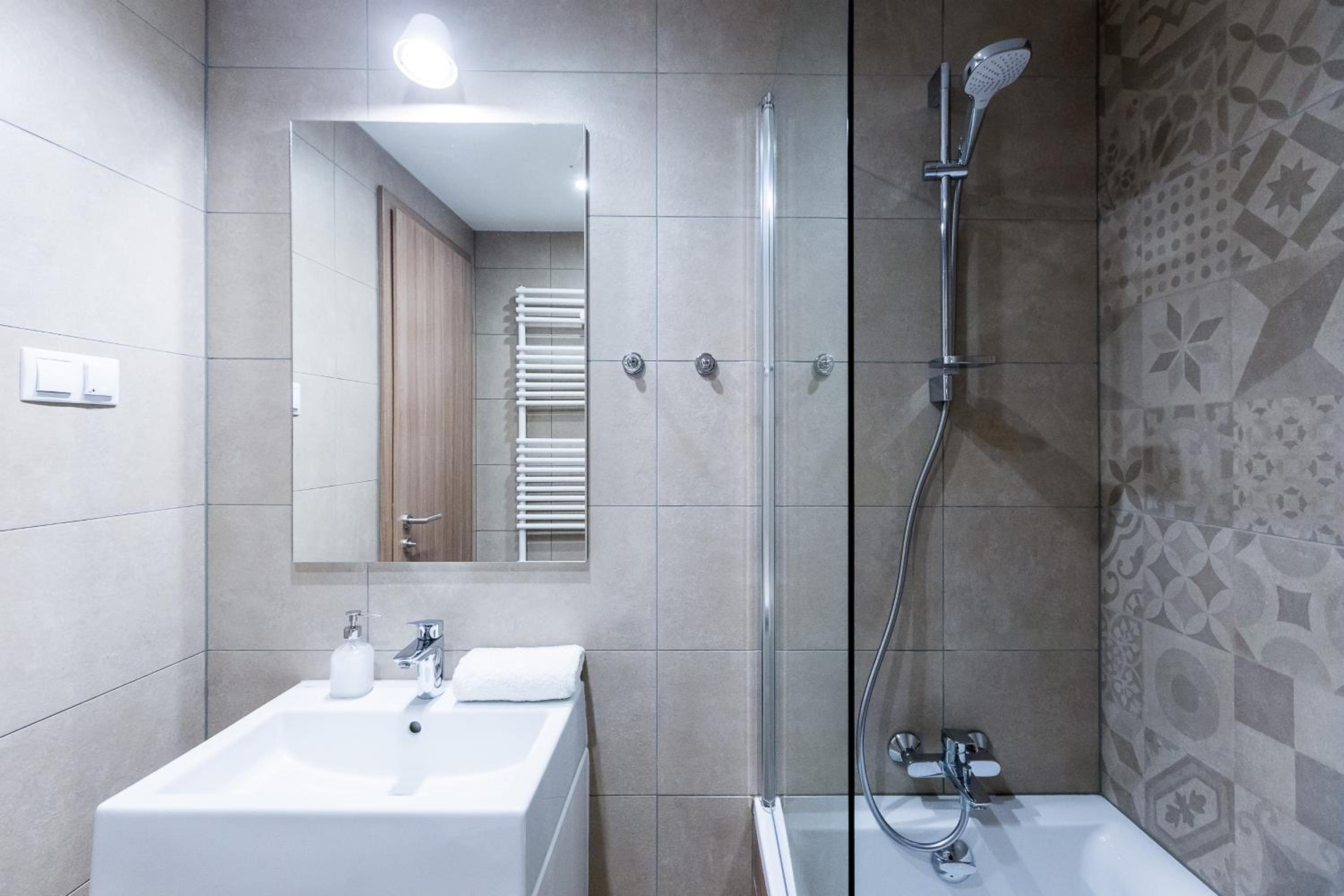 Deluxe Apartment with Balcony