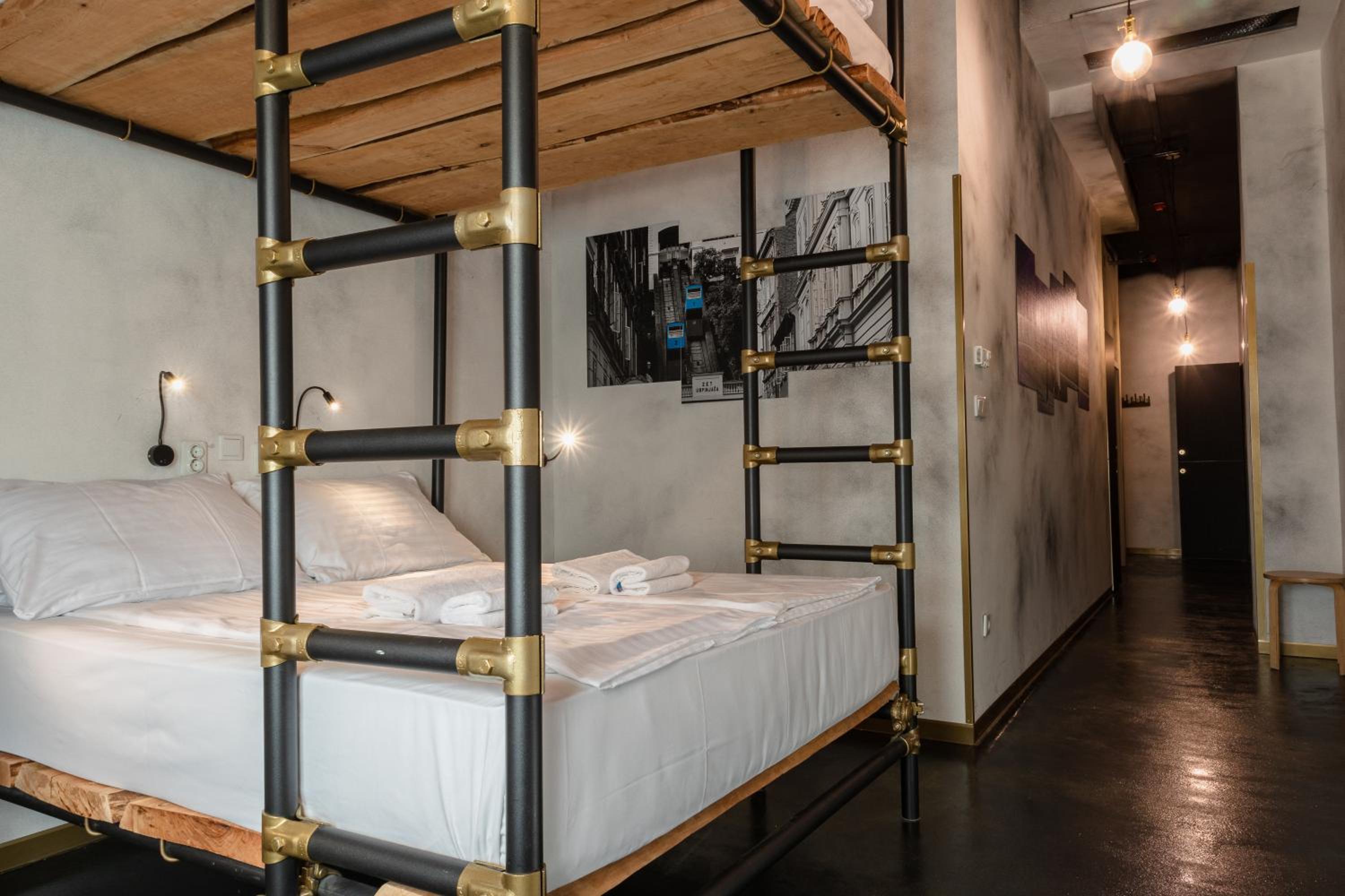 Family Room with City View 