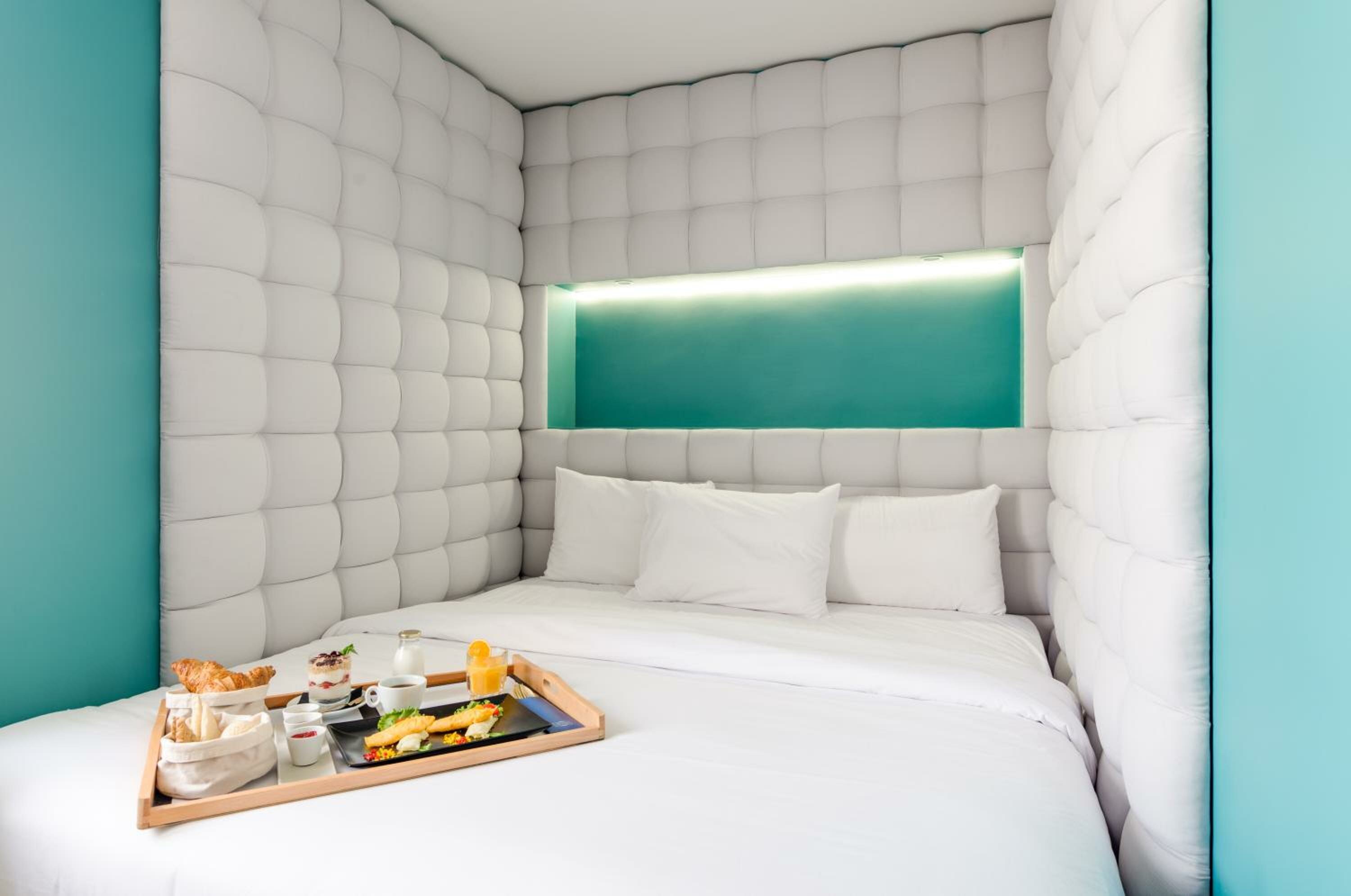 Deluxe Double Room with Private Terrace & Jacuzzi