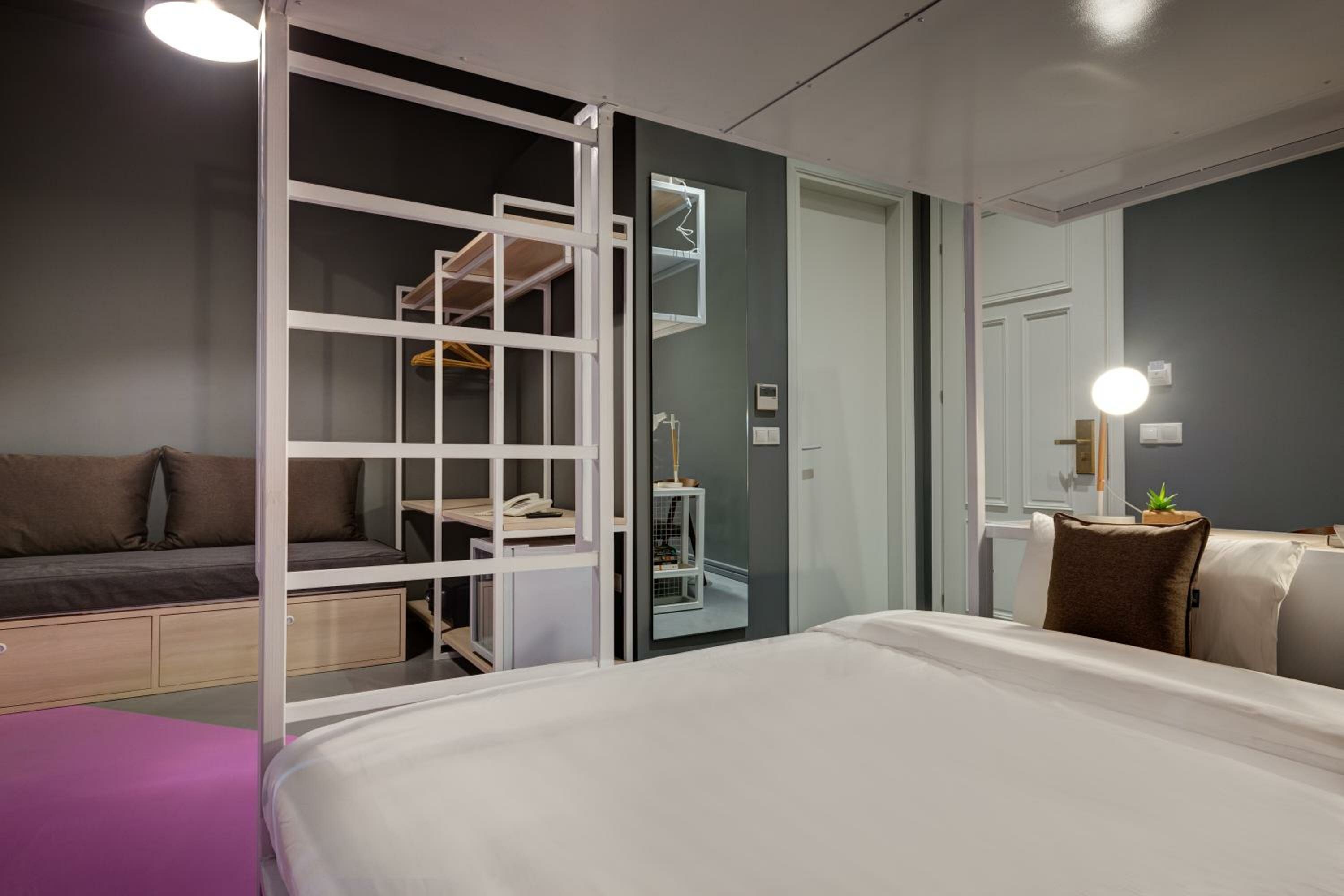 XL Loft Room 
