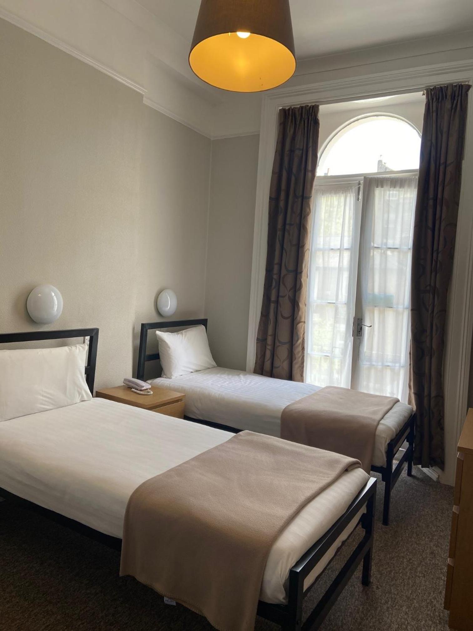 Superior Quadruple Room - Bunk & Single beds