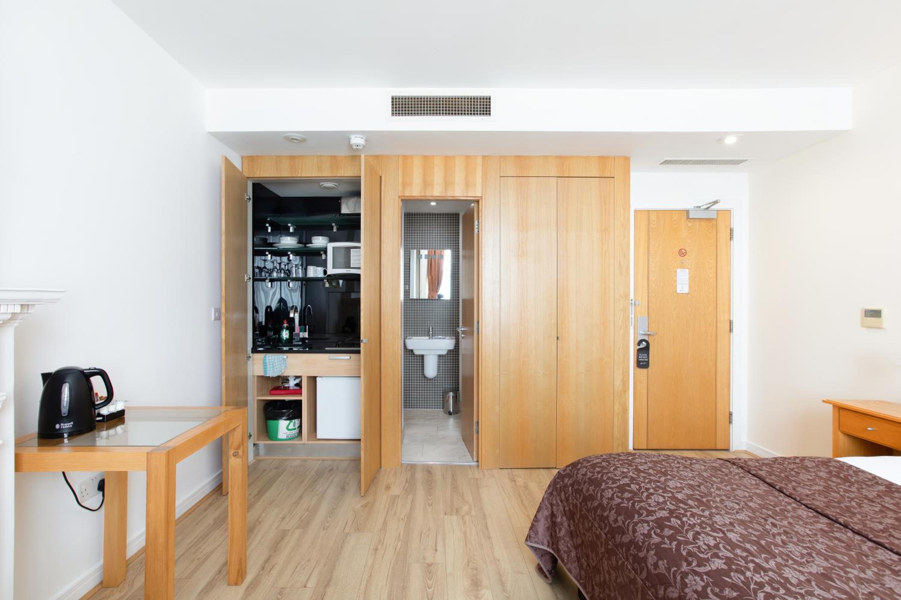 Executive Studio Suite