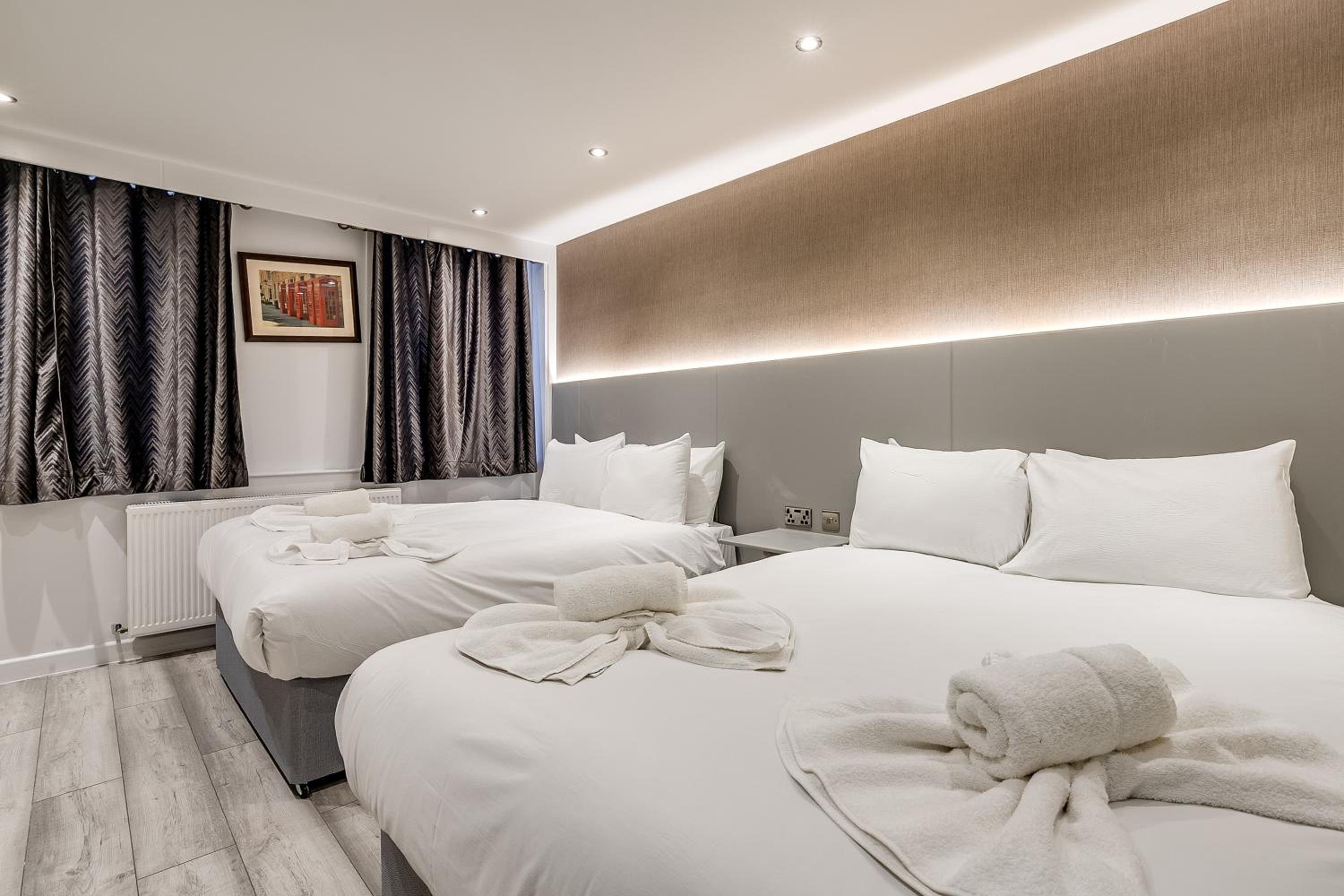 Luxury Quadruple Room