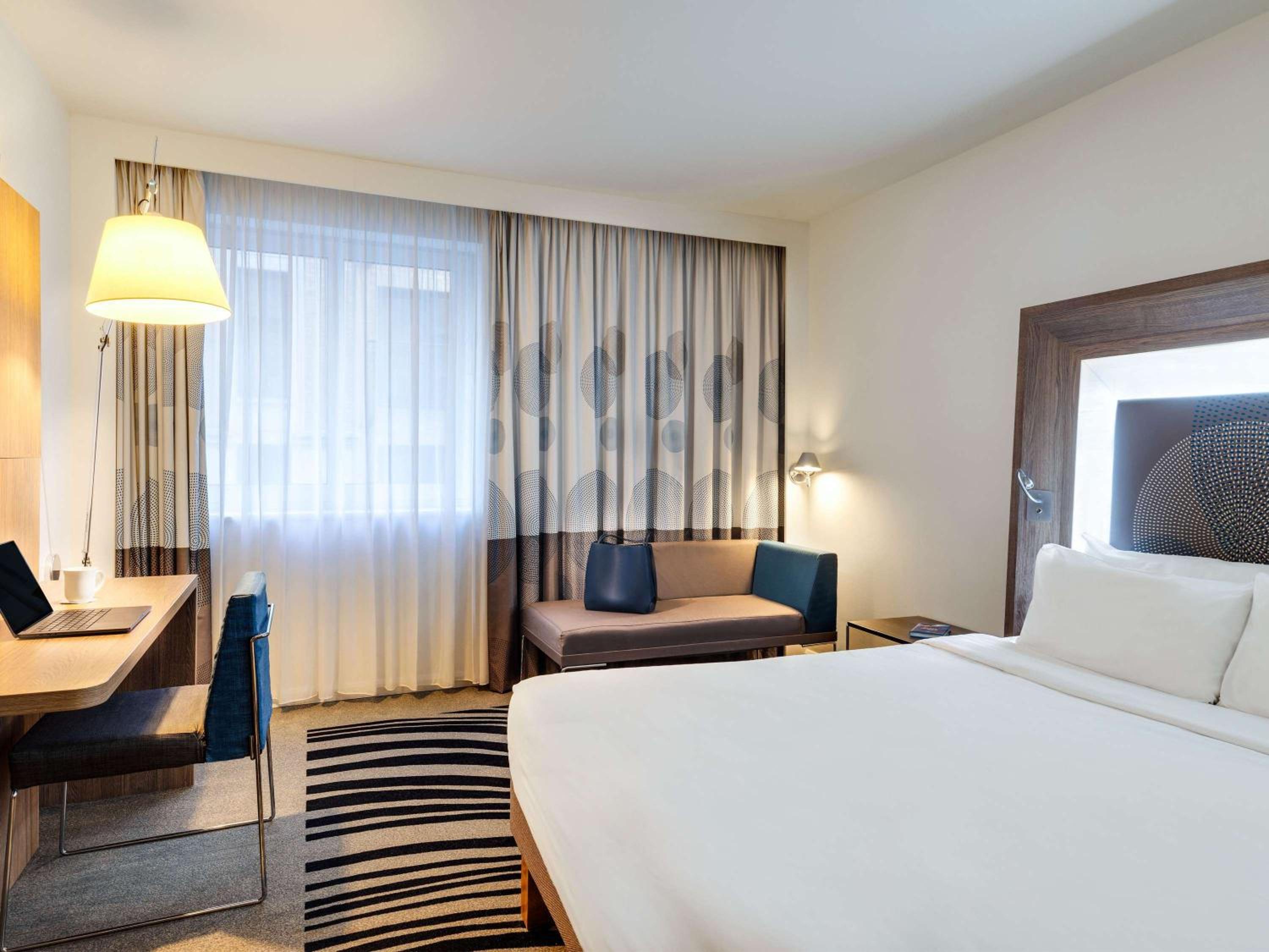 Premium Queen Room with sofa bed