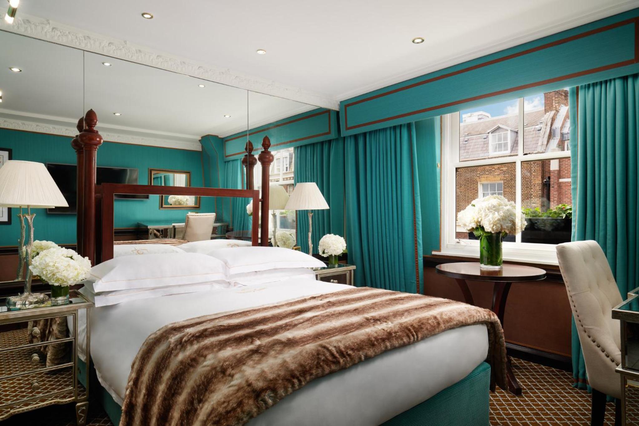 Classic Double Room
