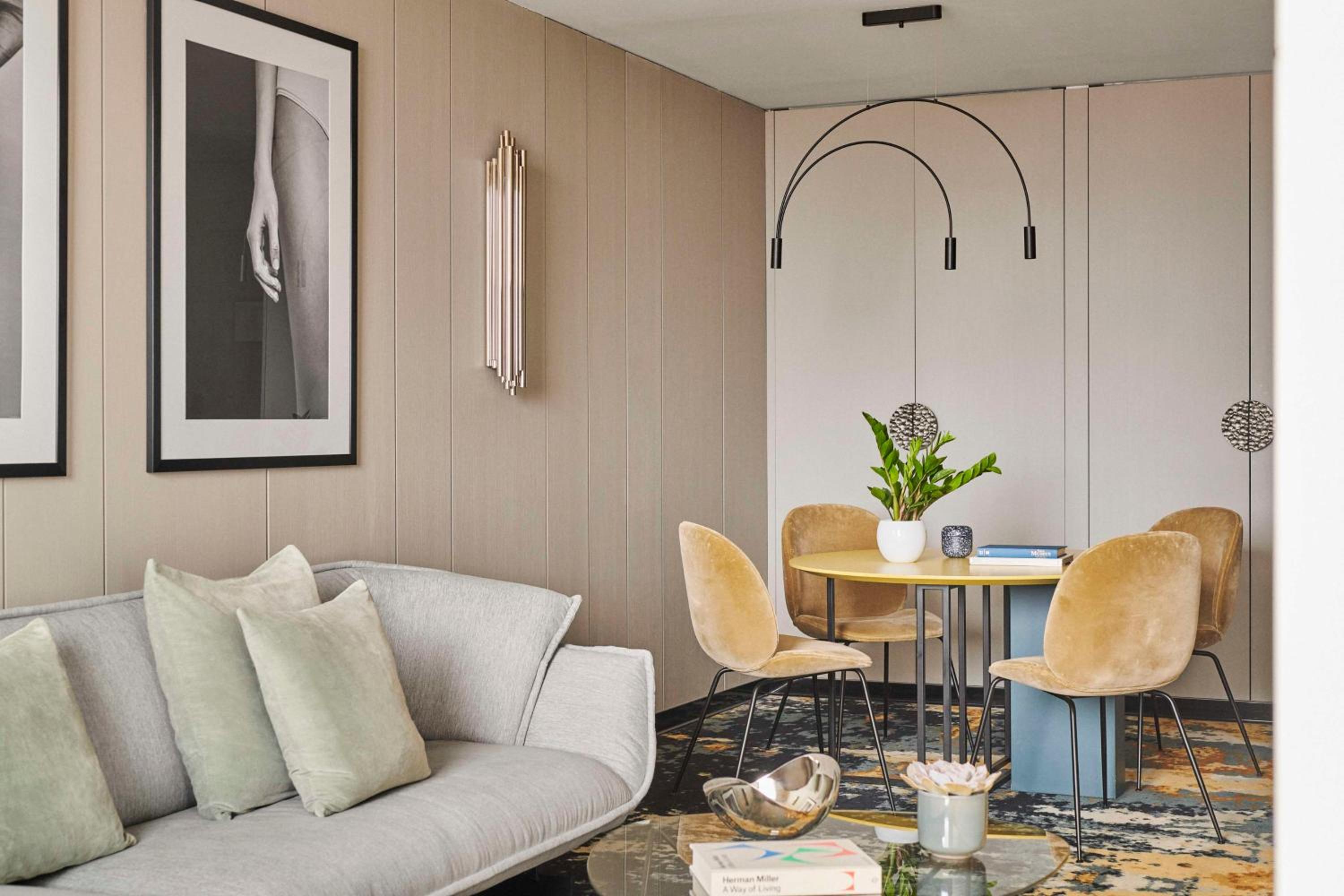 One-Bedroom Grand Suite