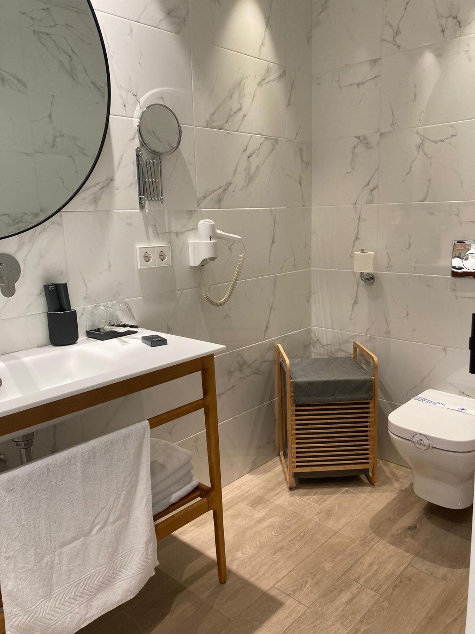 Apartment with Balcony Premium