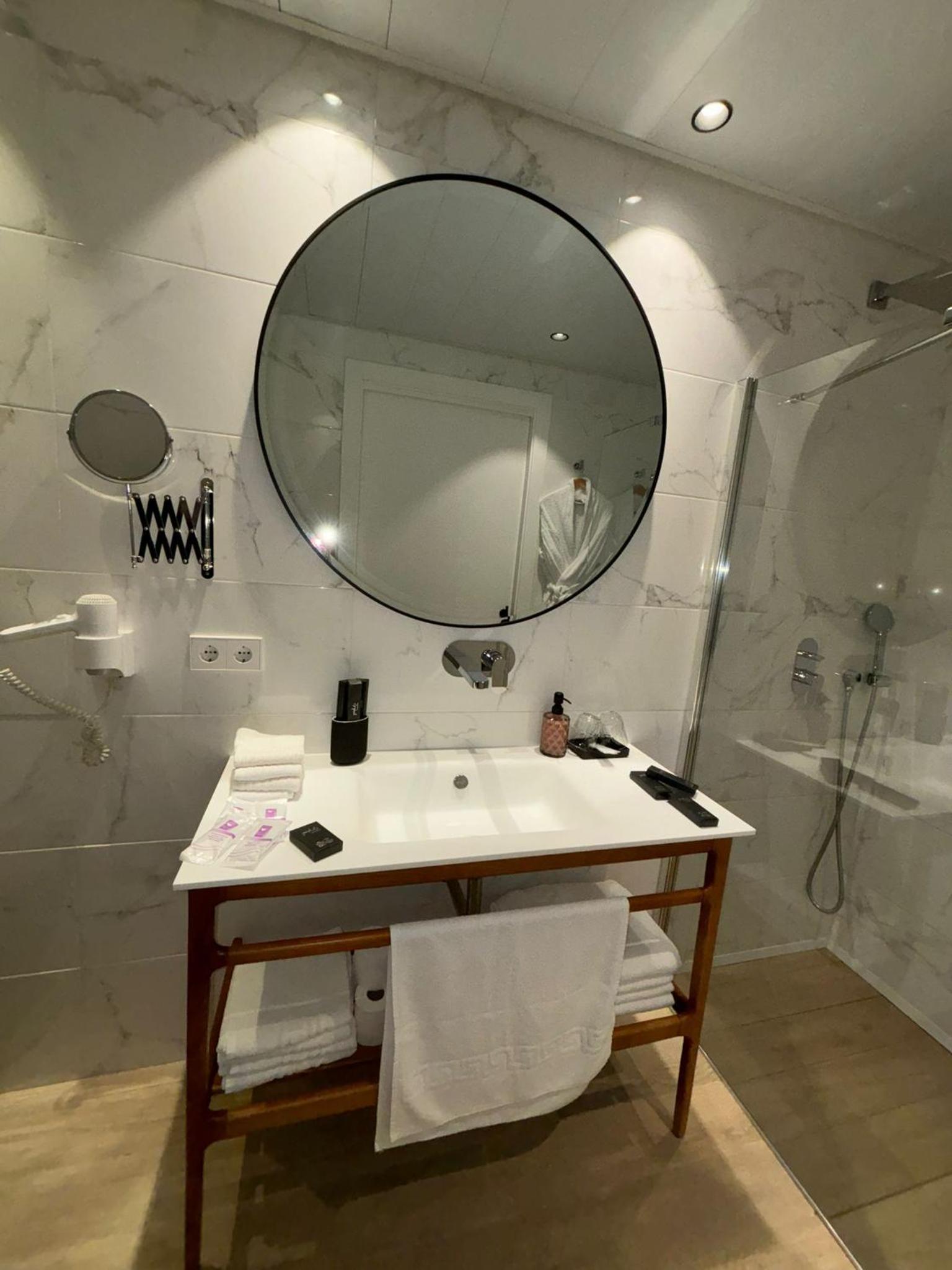 Apartment with Balcony Premium