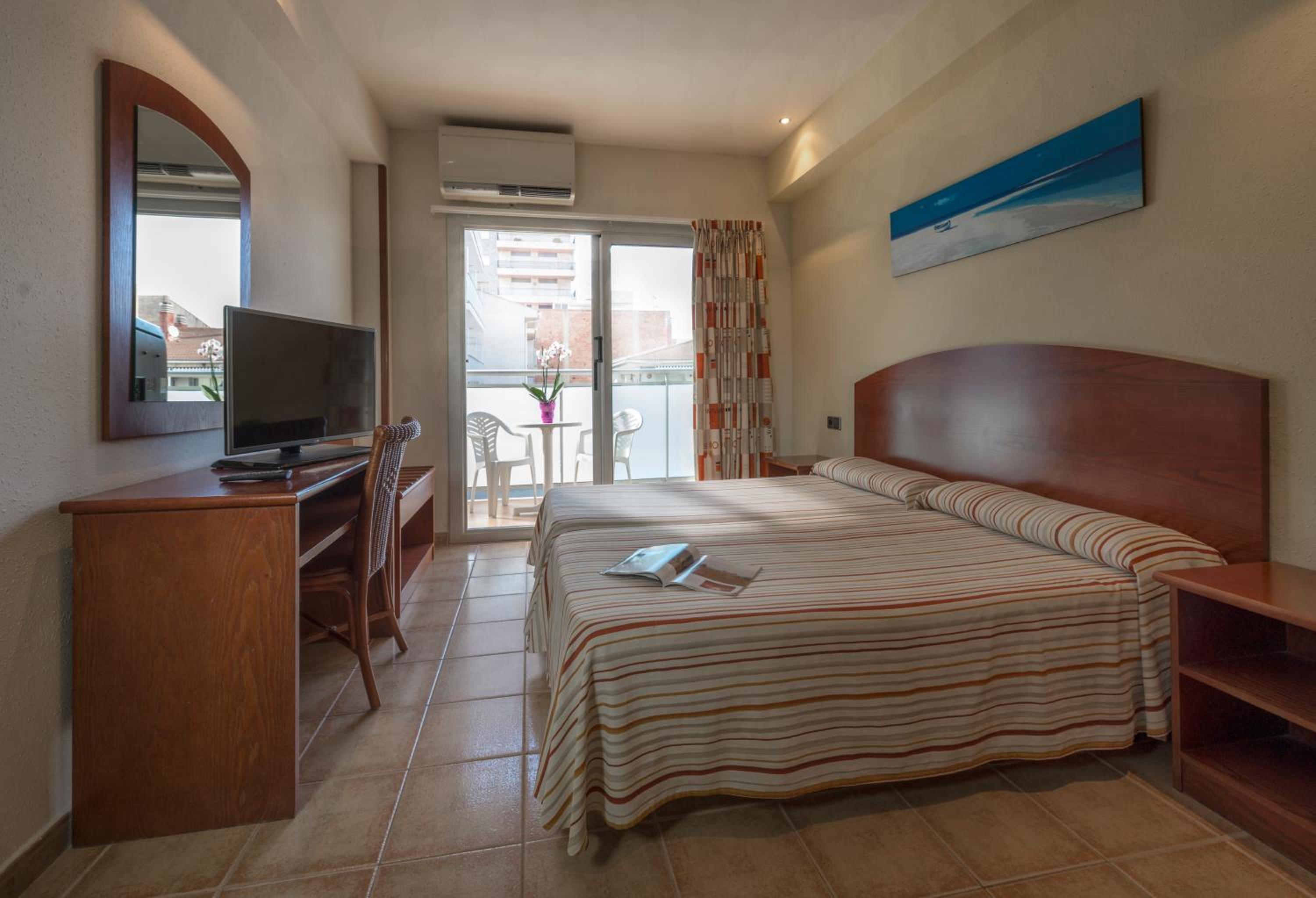 Standard Double Room (2 Adults)