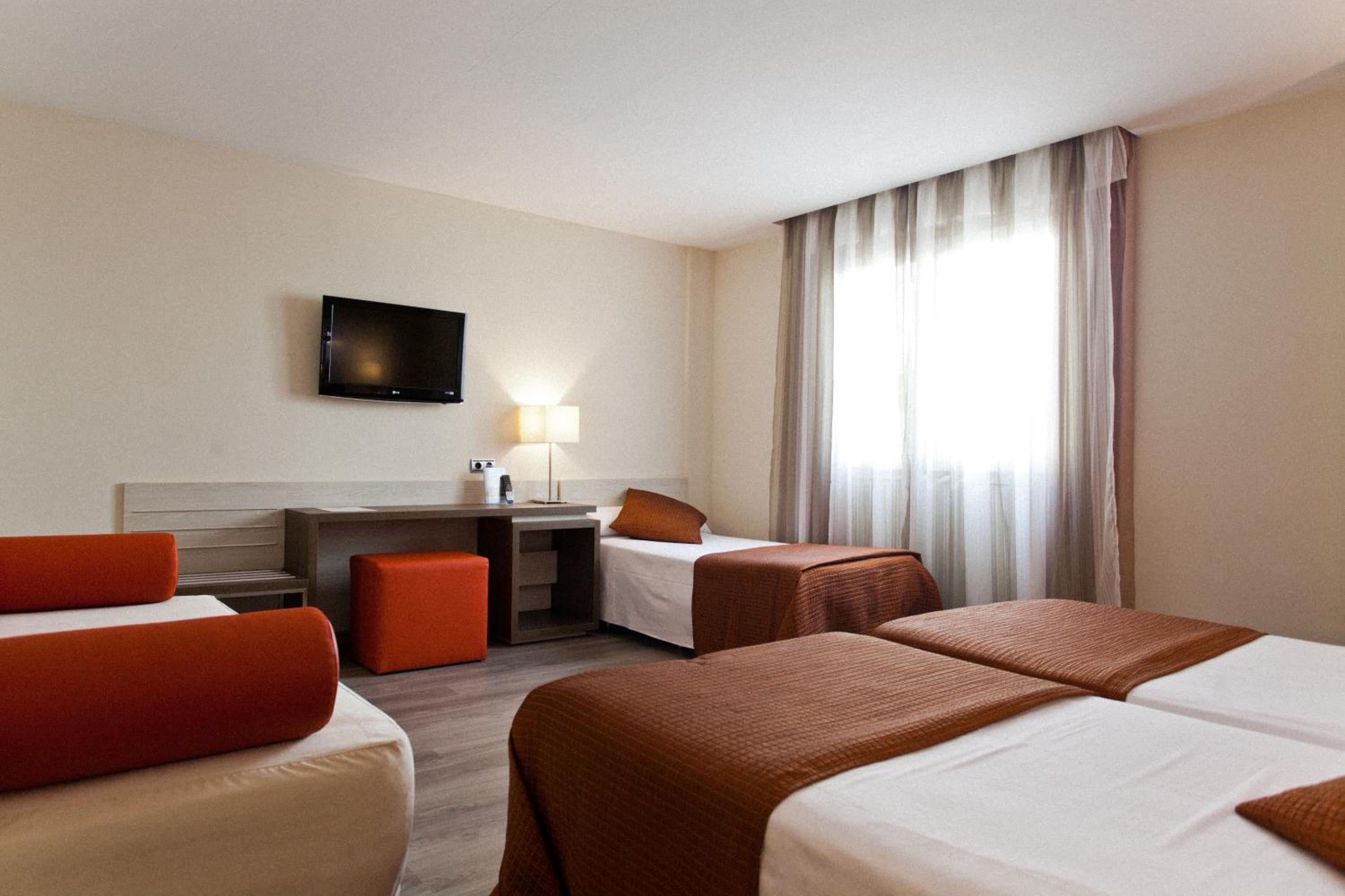 Triple Room (3 Adults)