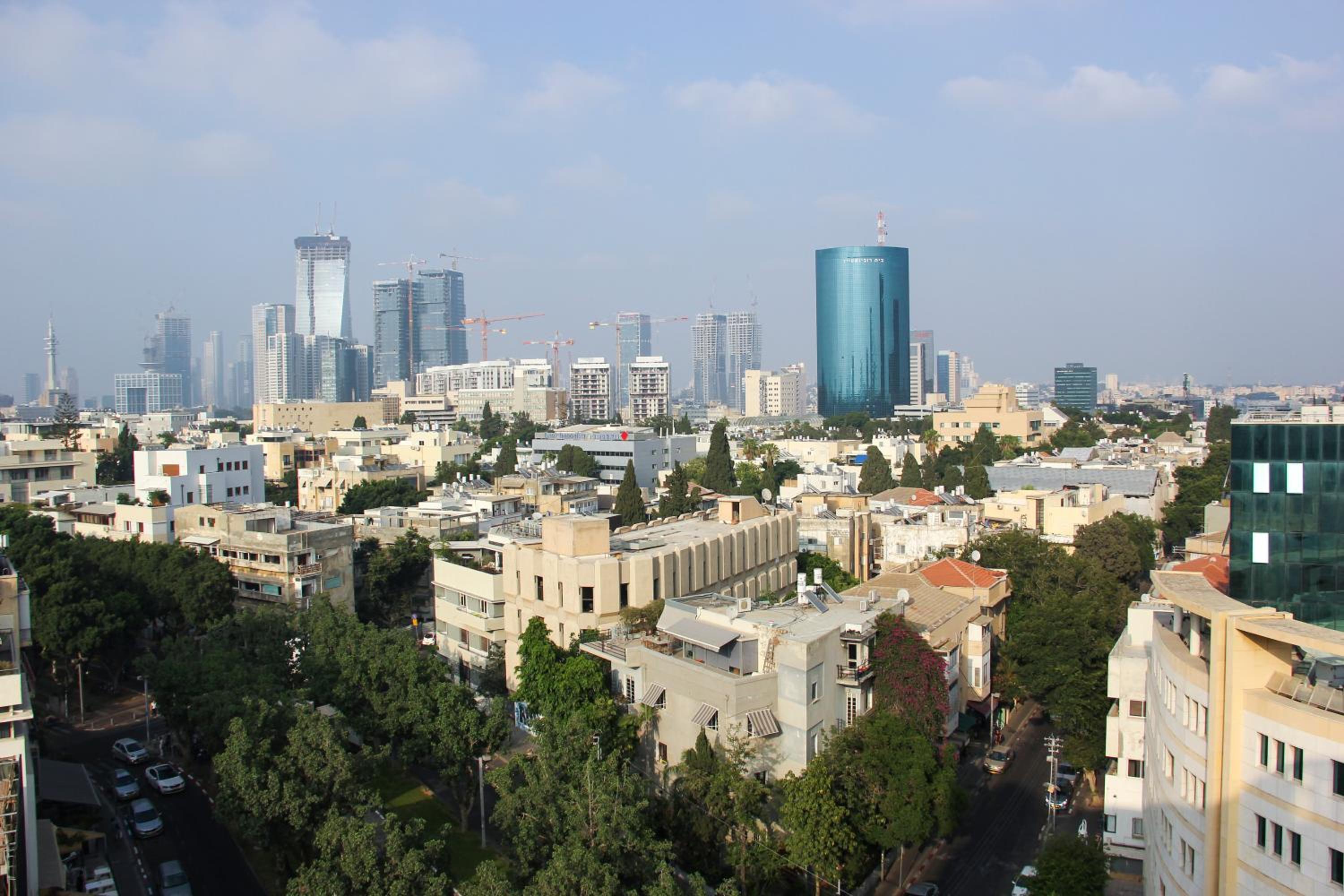 Deluxe Double or Twin Room with City View