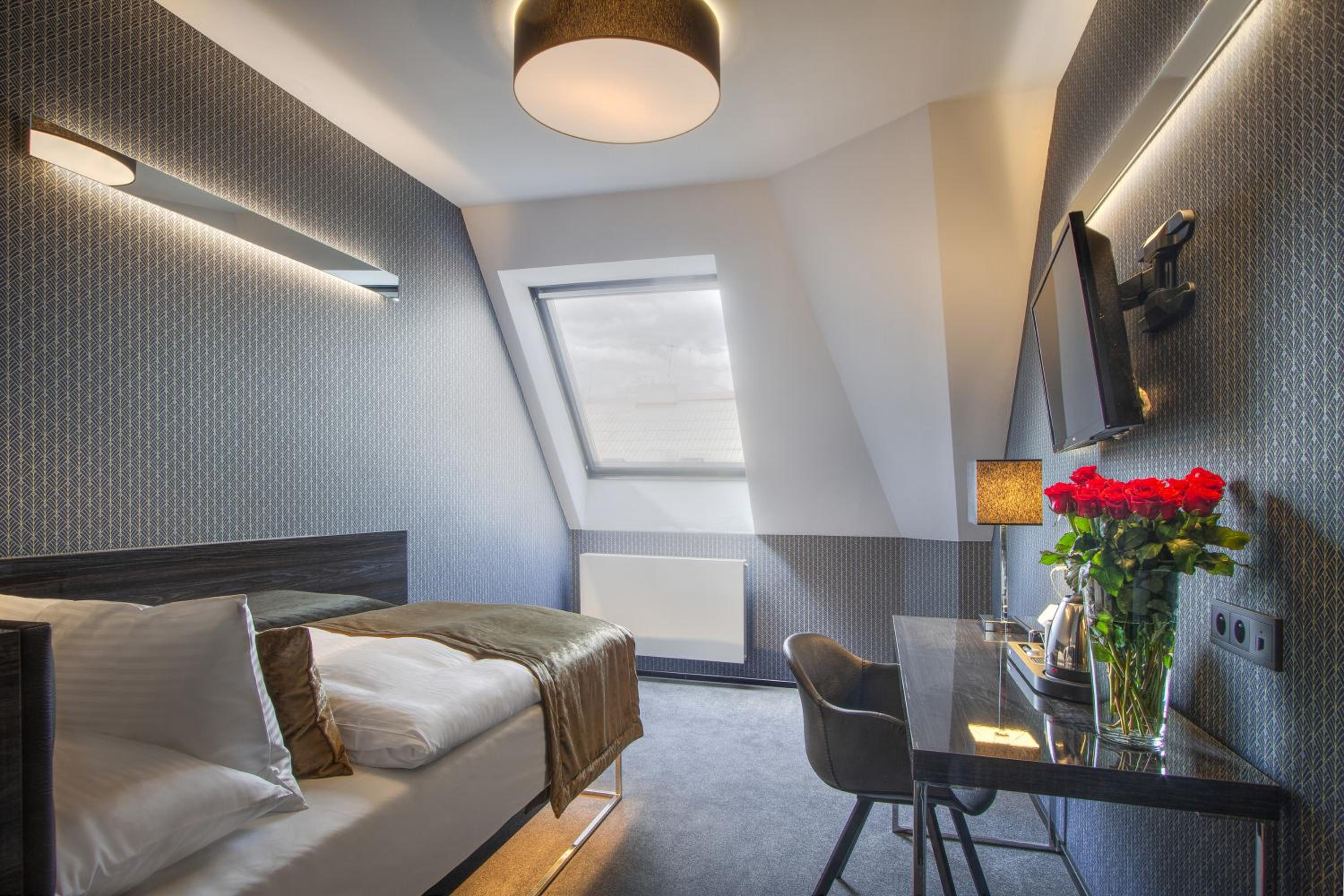 Standard Single Room