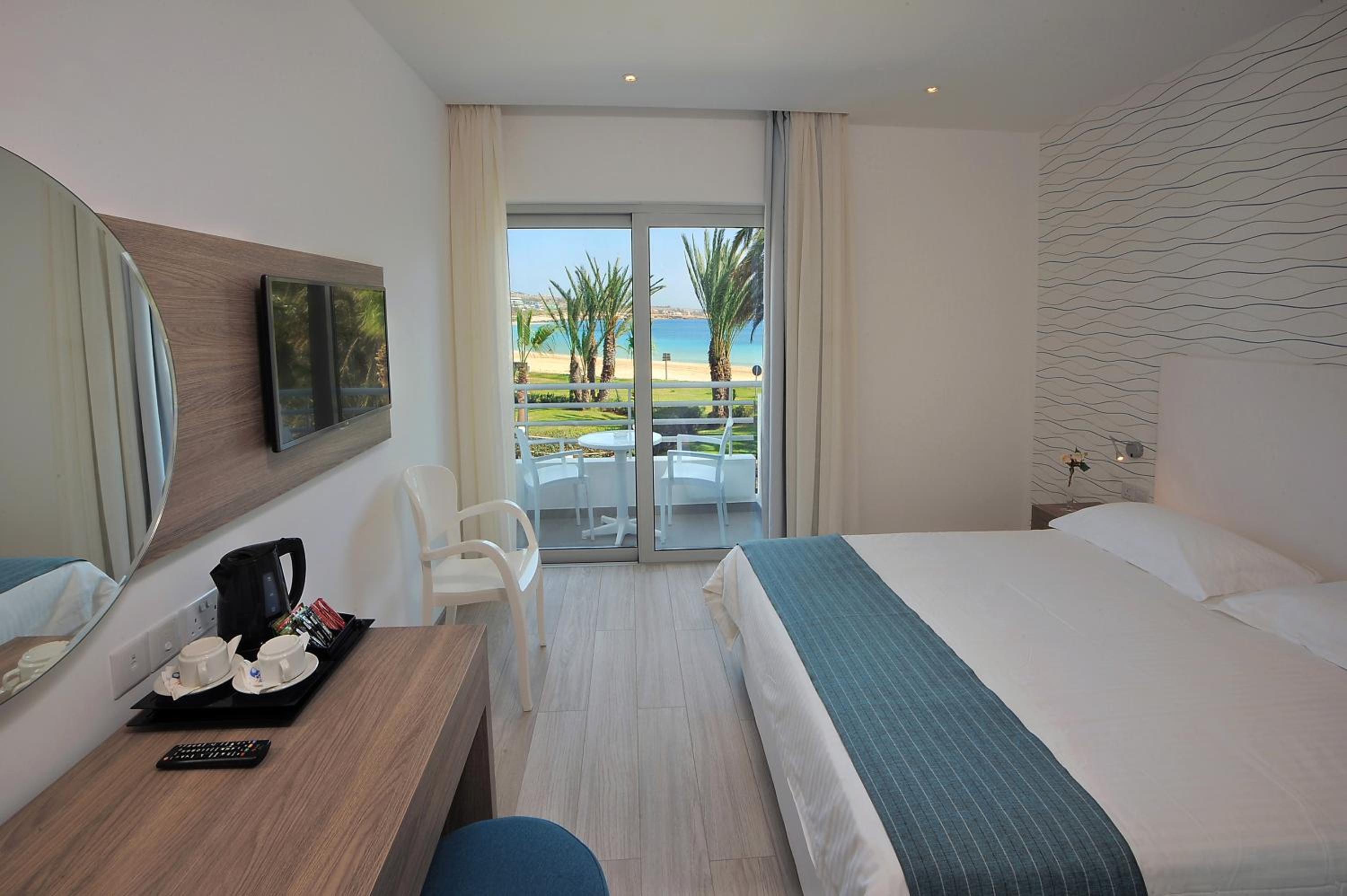 Superior Double or Twin Room with Sea View
