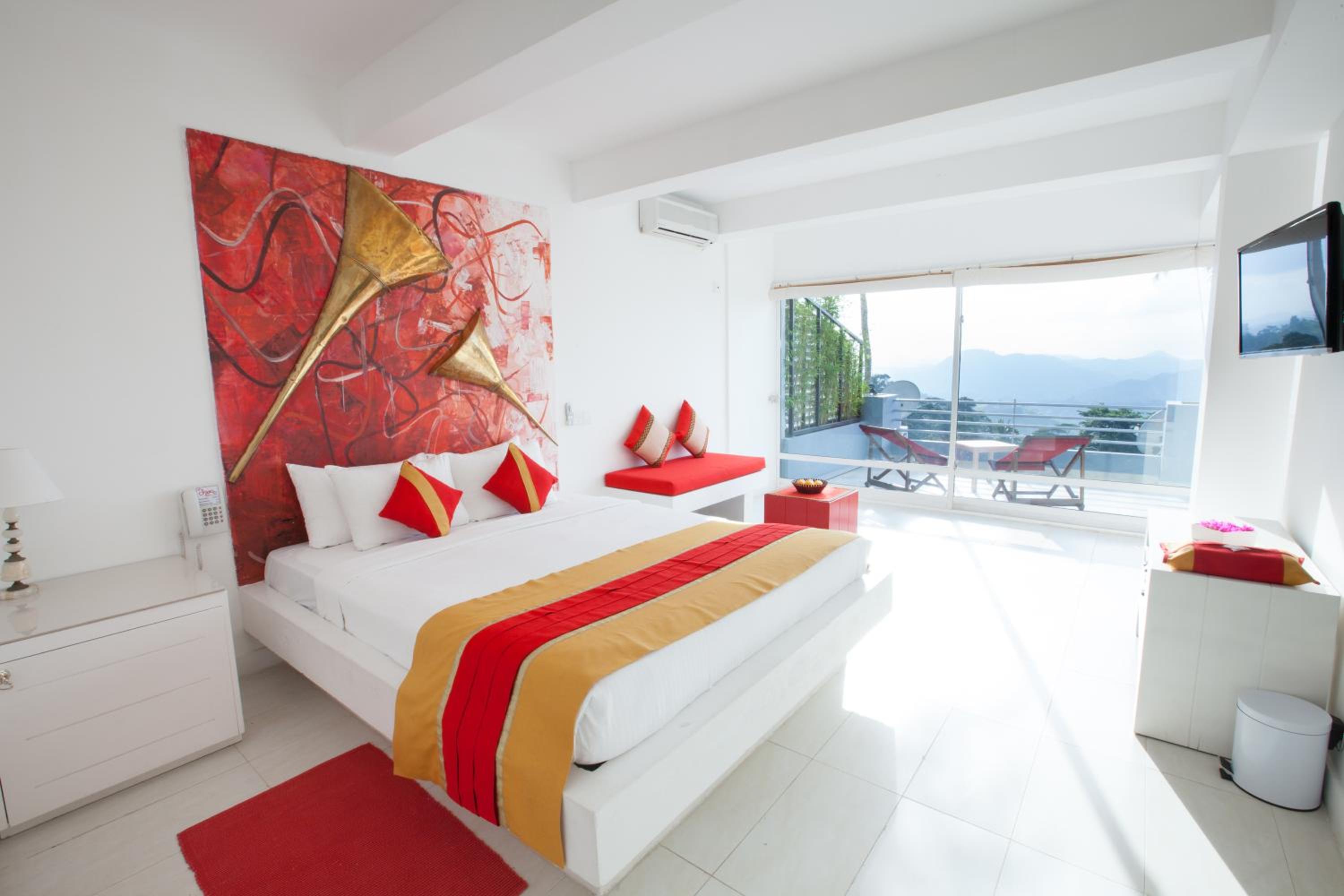 Superior Mountain View with Balcony - 10% off on Award Winning Cocktails & Selected Wines, Steam Room & Sauna Access