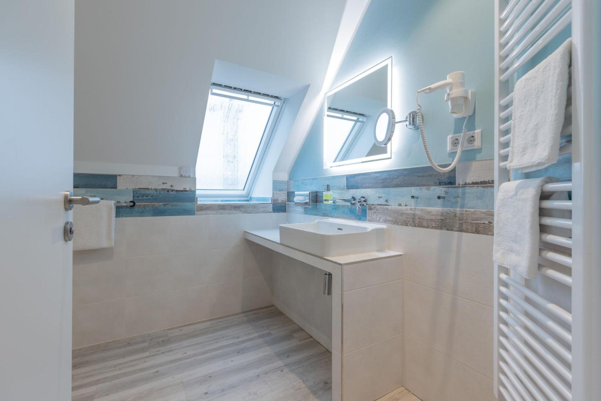 Family Room with Sofa Bed and Kitchenette