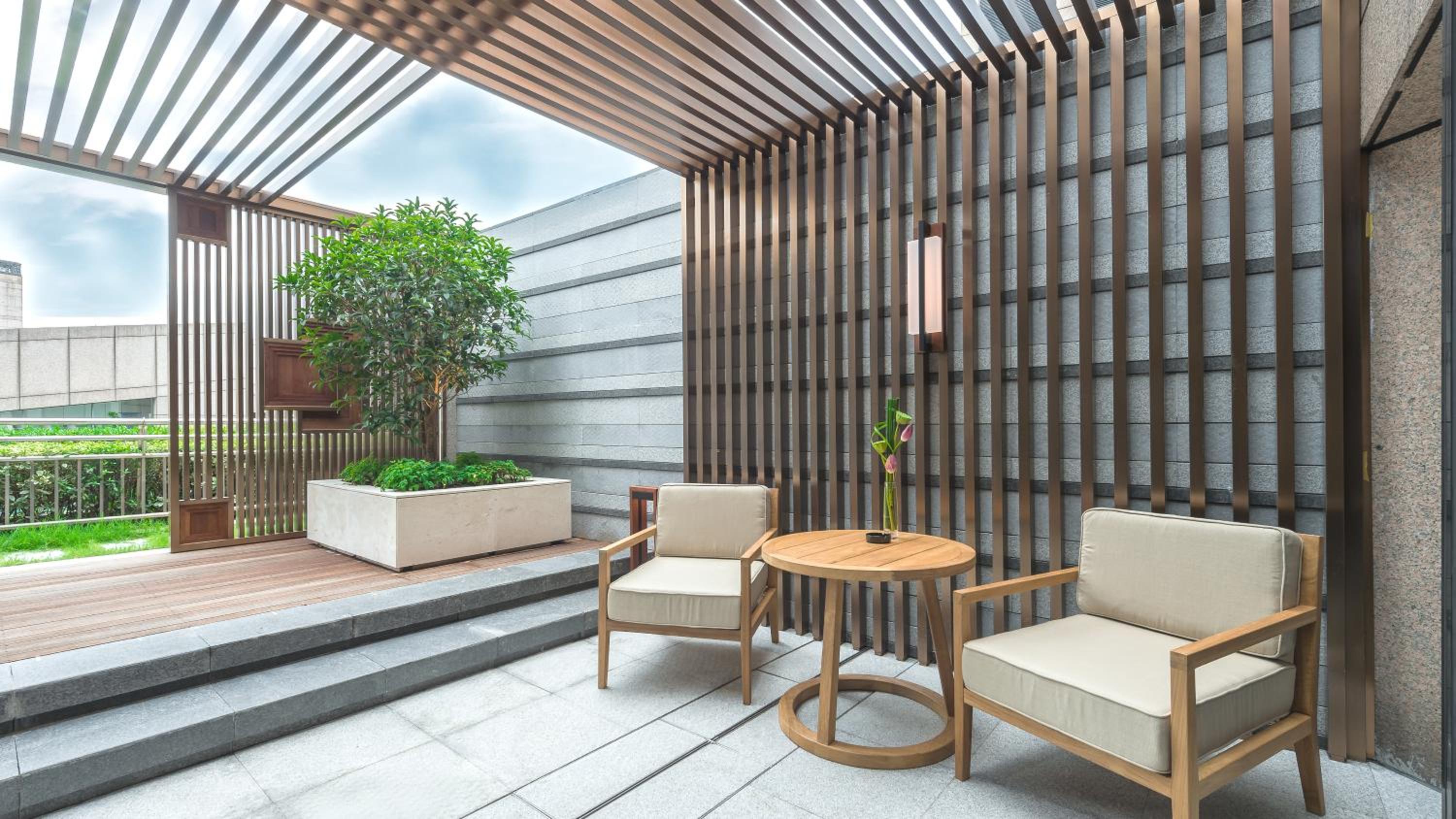 King Room with Garden 