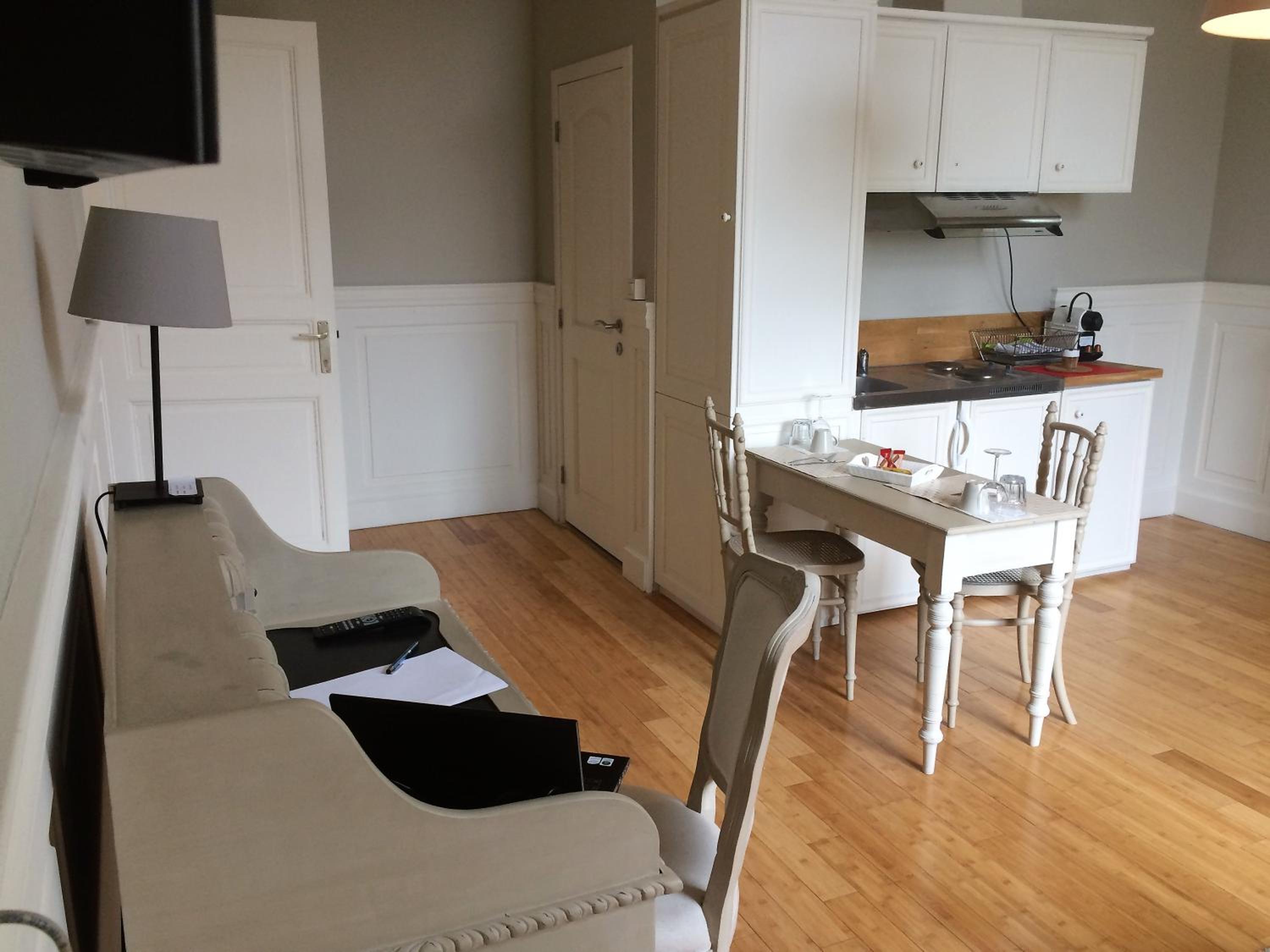 Apartment with Garden View