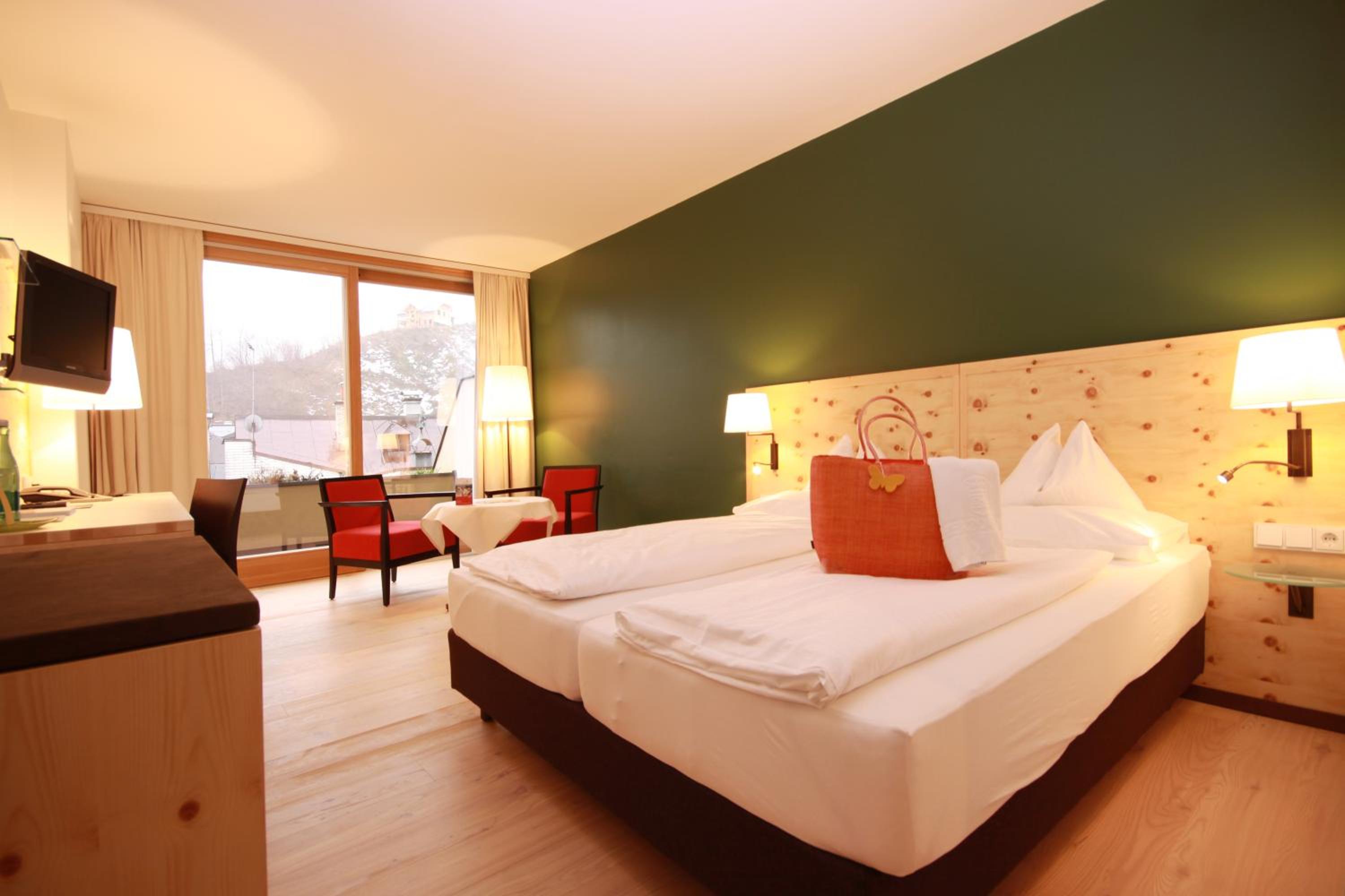 Standard Double Room with Balcony and Mountain View