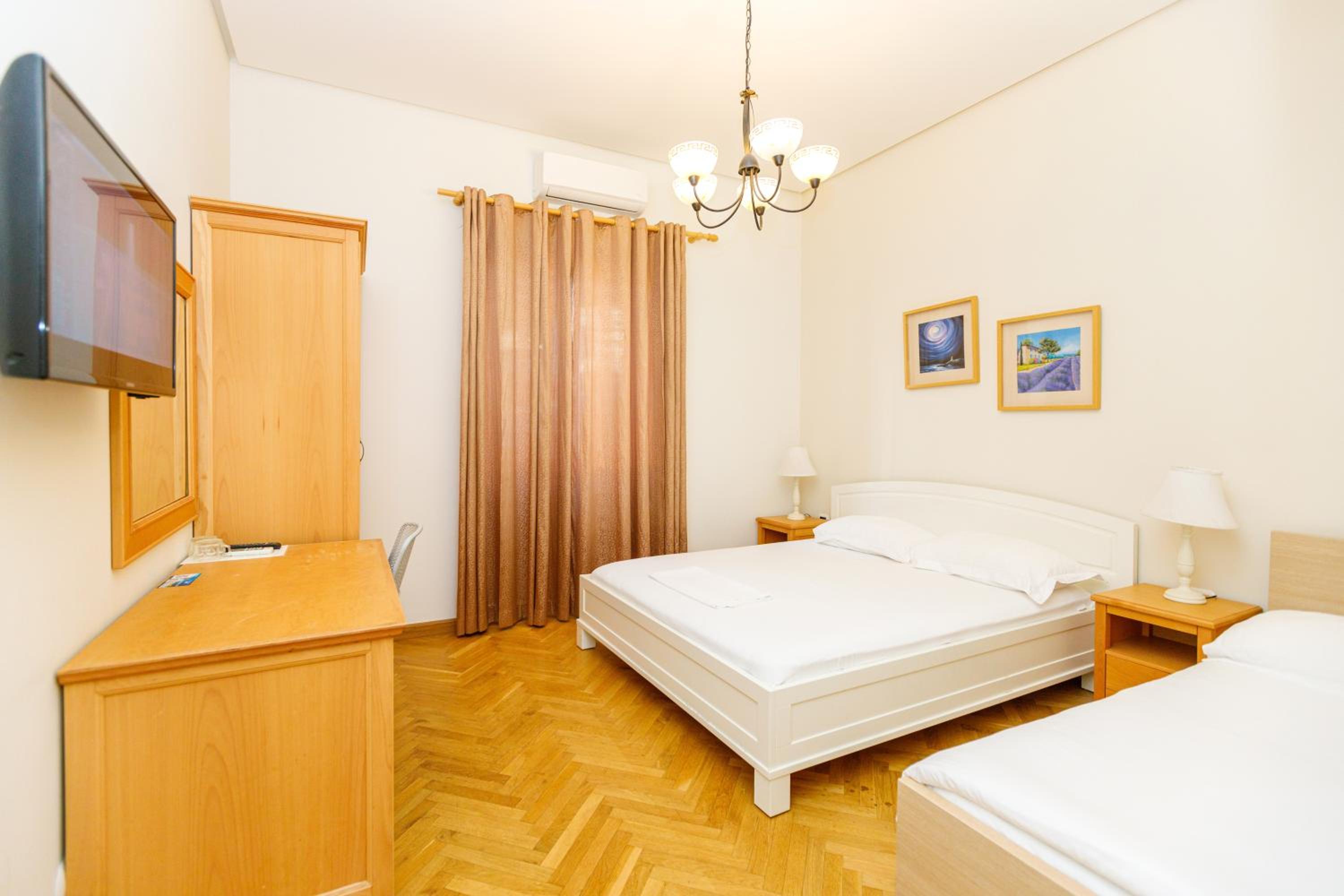 Comfort Triple Room