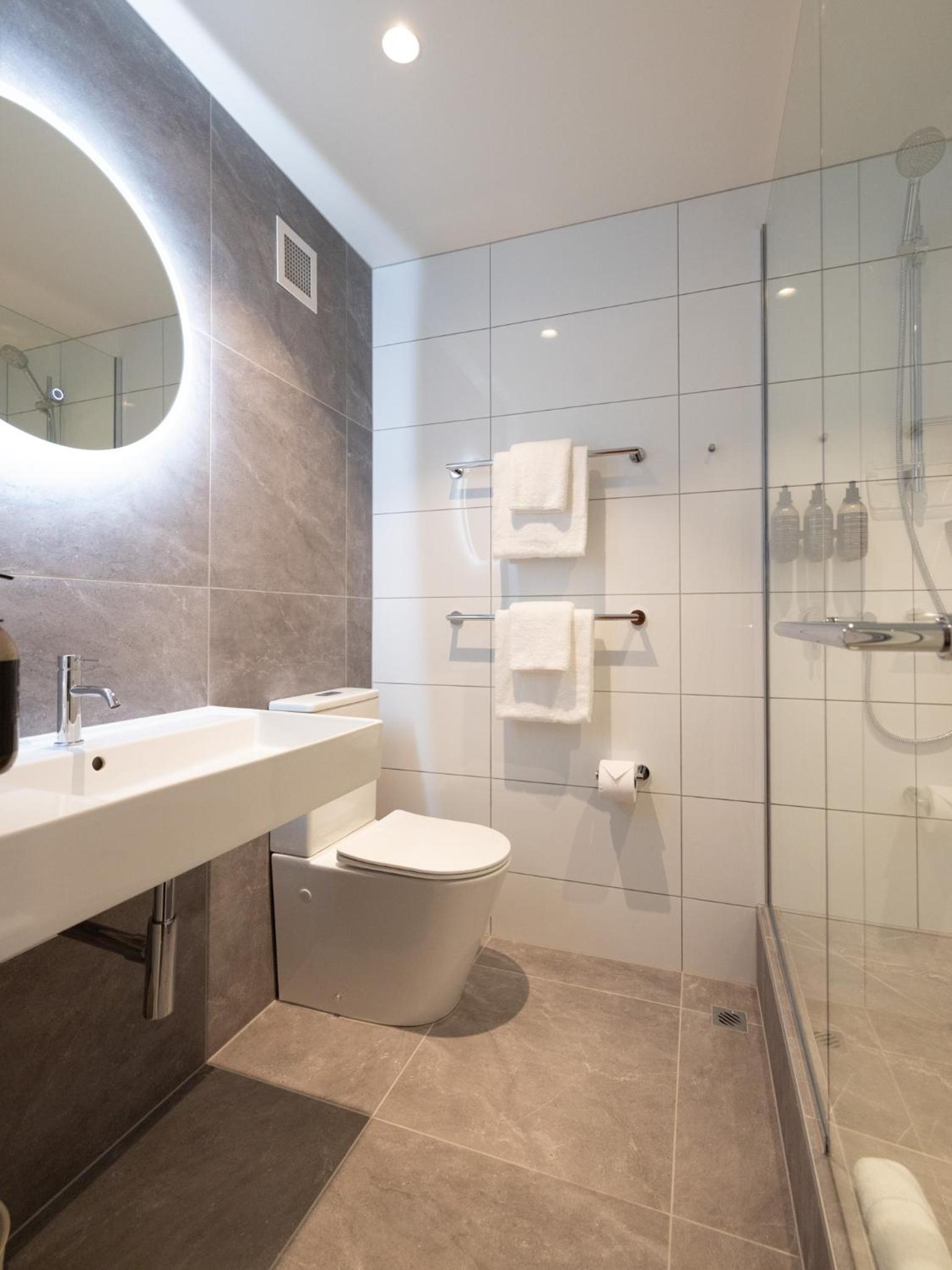 Premium King with Lounge