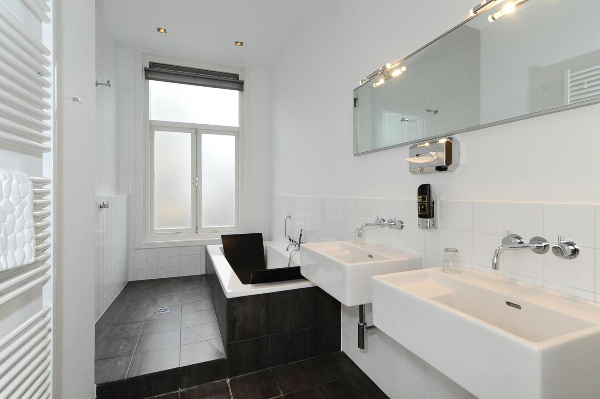 Triple Room with Bath